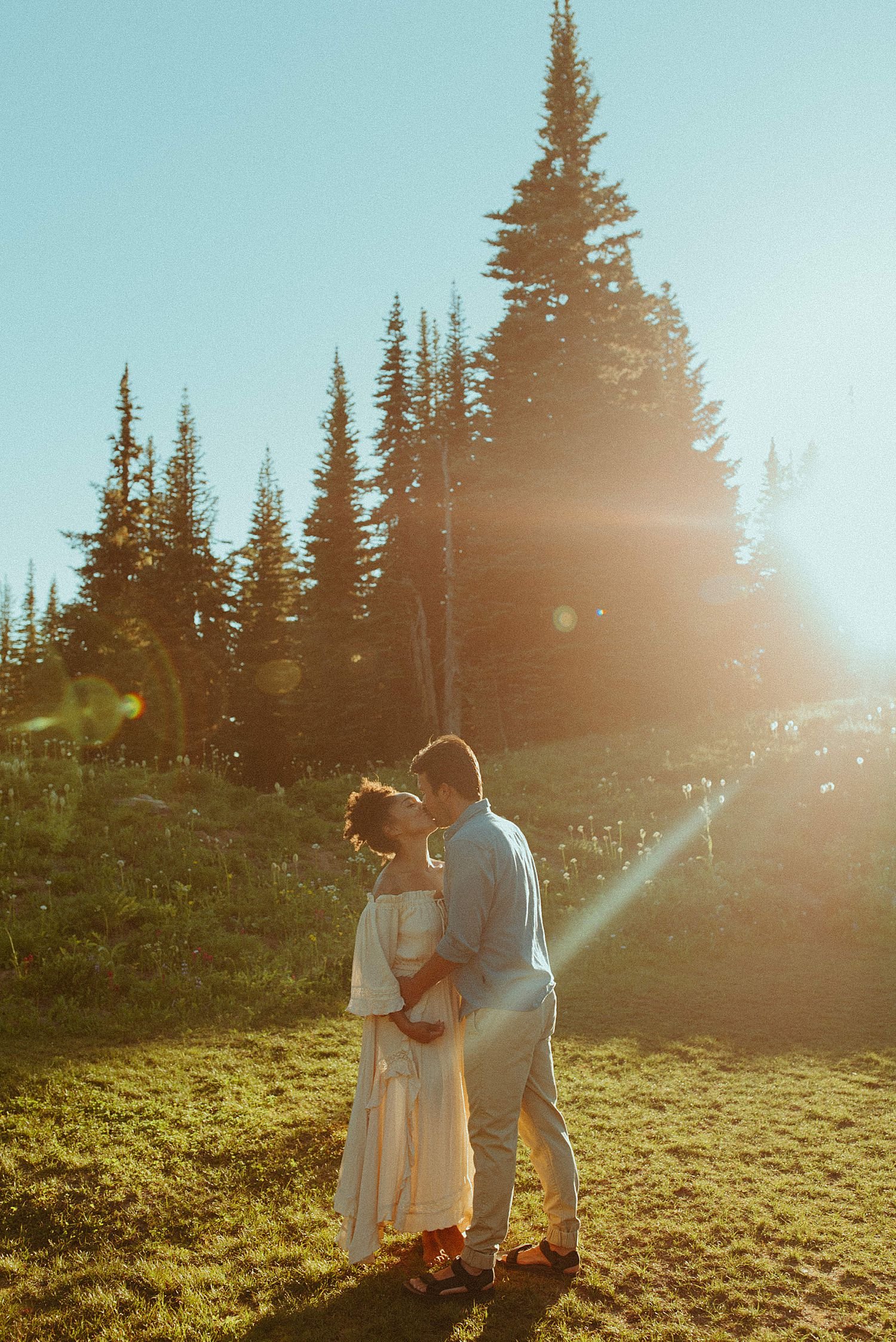 mount-rainier-summer-engagement-session_4609.jpg