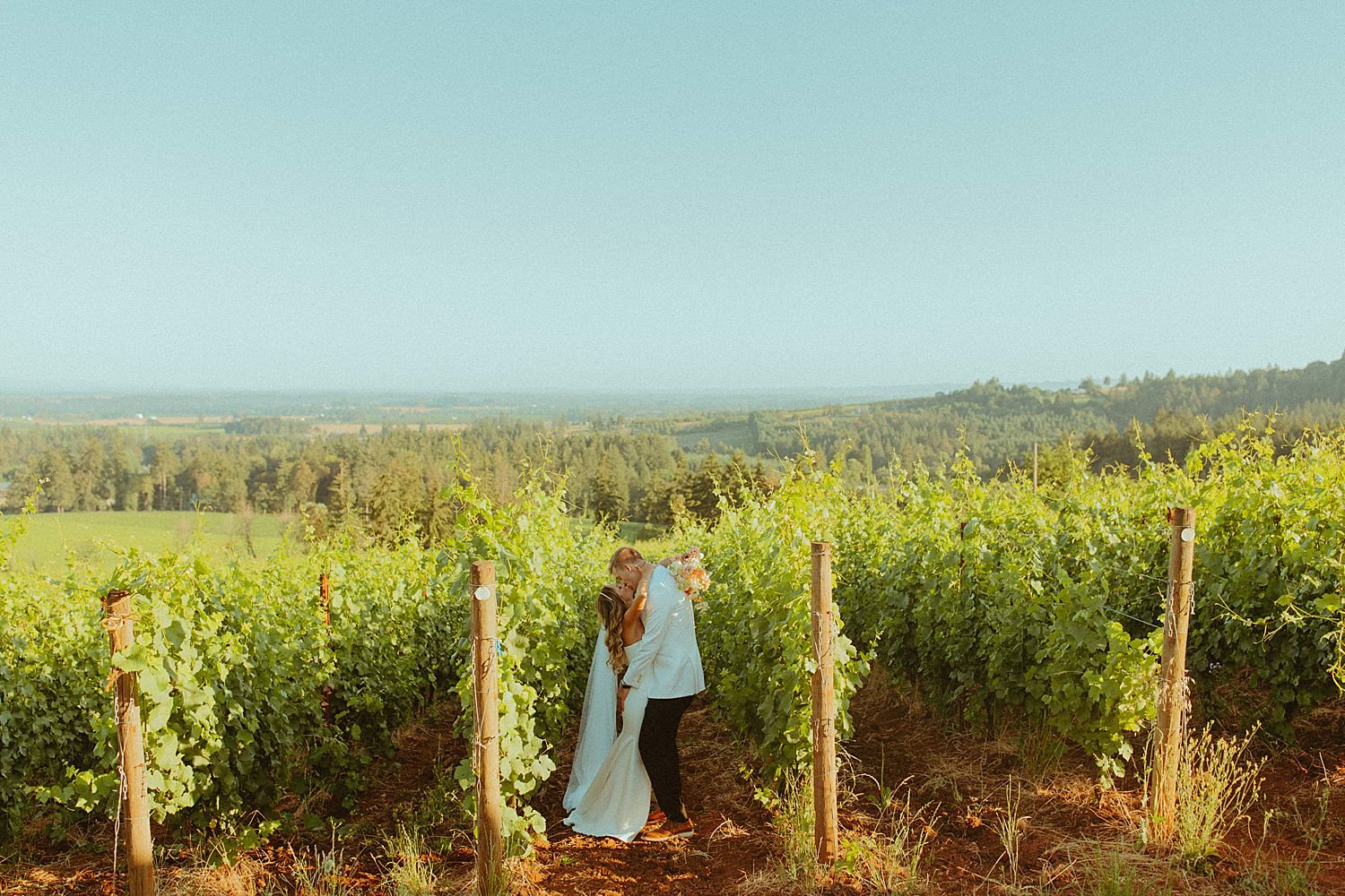 oregon-winery-wedding-dayton_4405.jpg