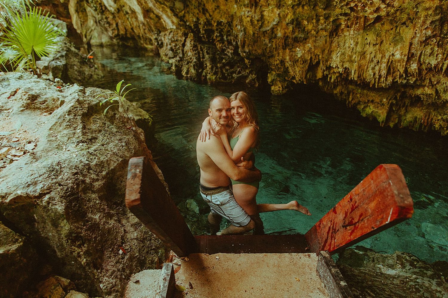 tulum-cenote-couples-photos_4332.jpg