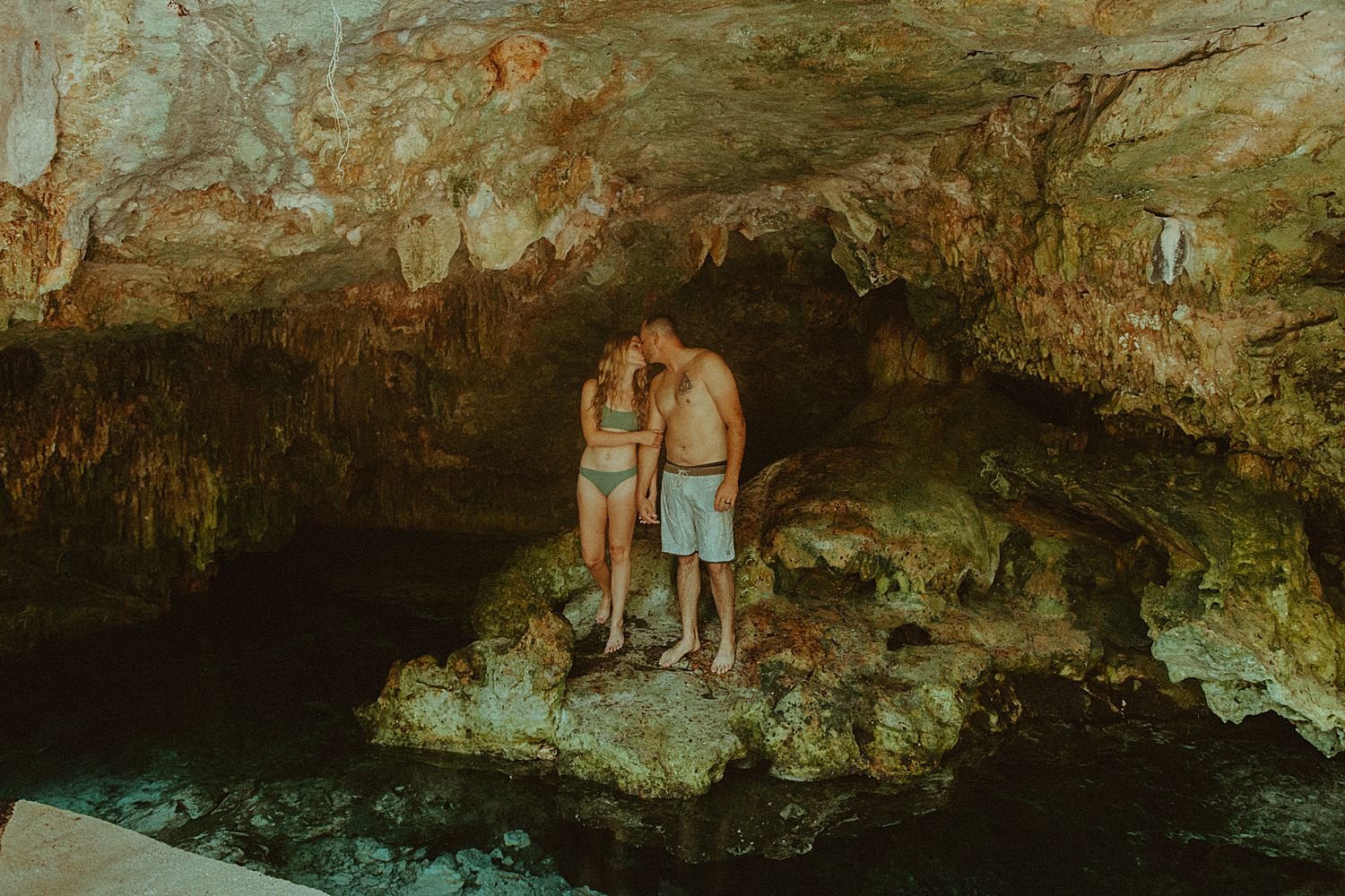tulum-cenote-couples-photos_4334.jpg