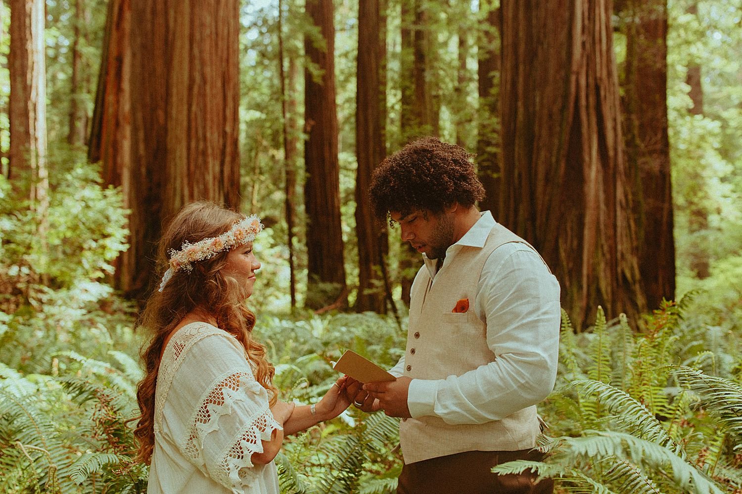 redwoods-elopement-oregon-coast-micro-wedding_3611.jpg