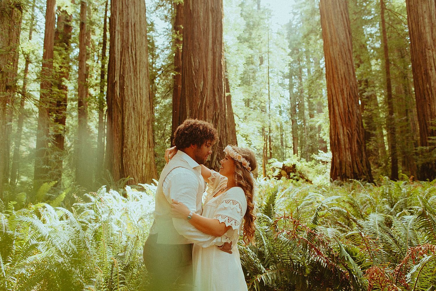 redwoods-elopement-oregon-coast-micro-wedding_3615.jpg