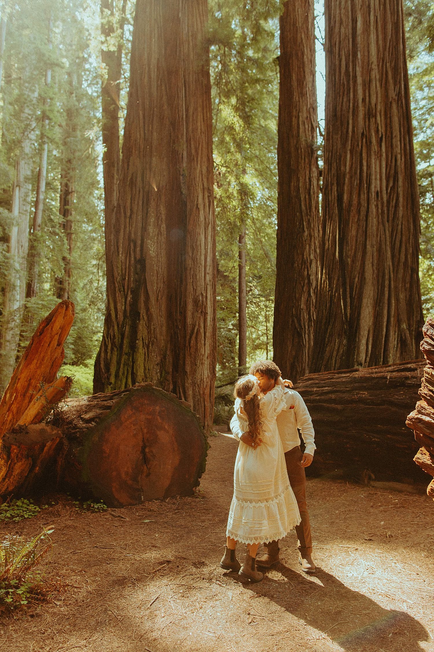 redwoods-elopement-oregon-coast-micro-wedding_3620.jpg
