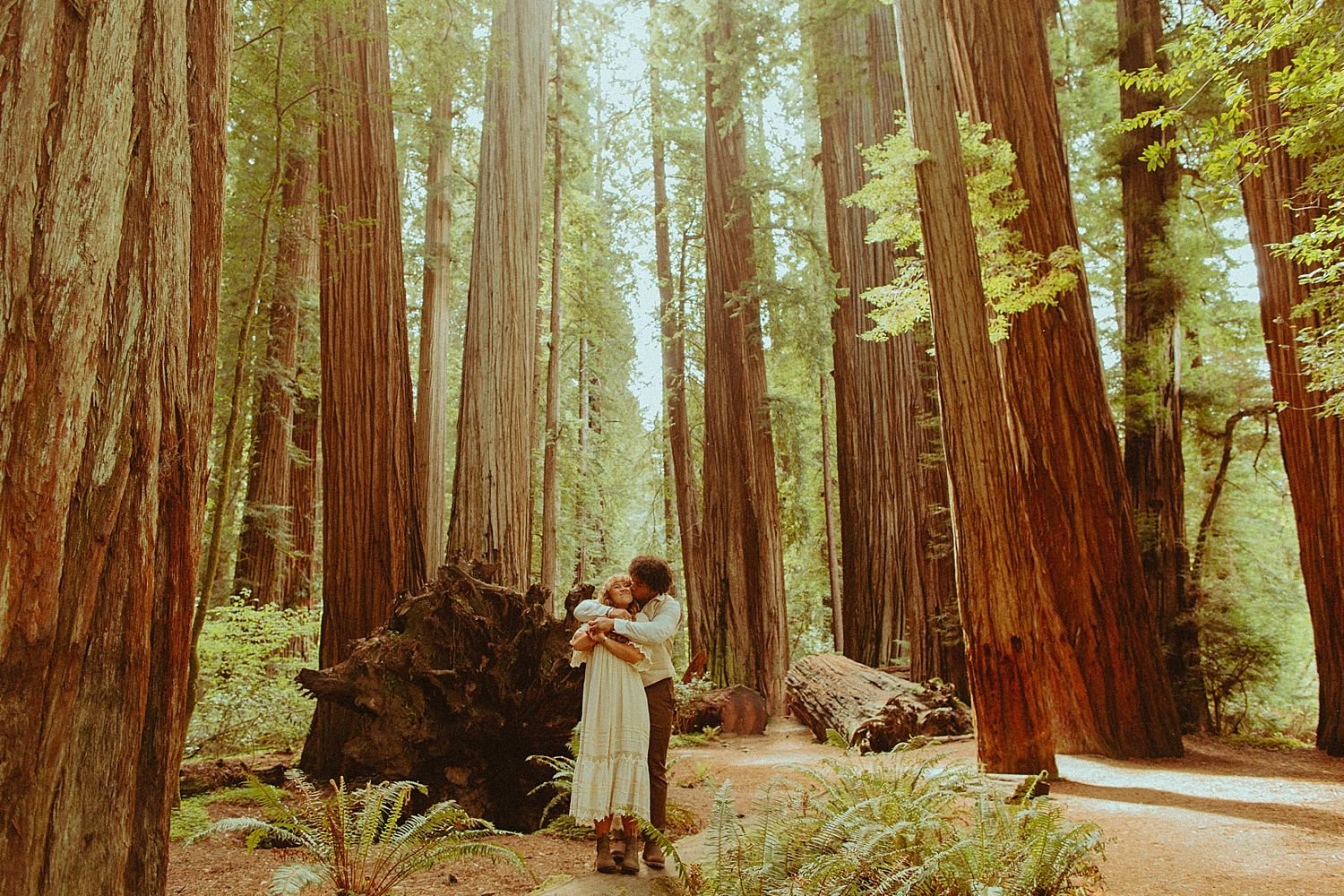 redwoods-elopement-oregon-coast-micro-wedding_3627.jpg