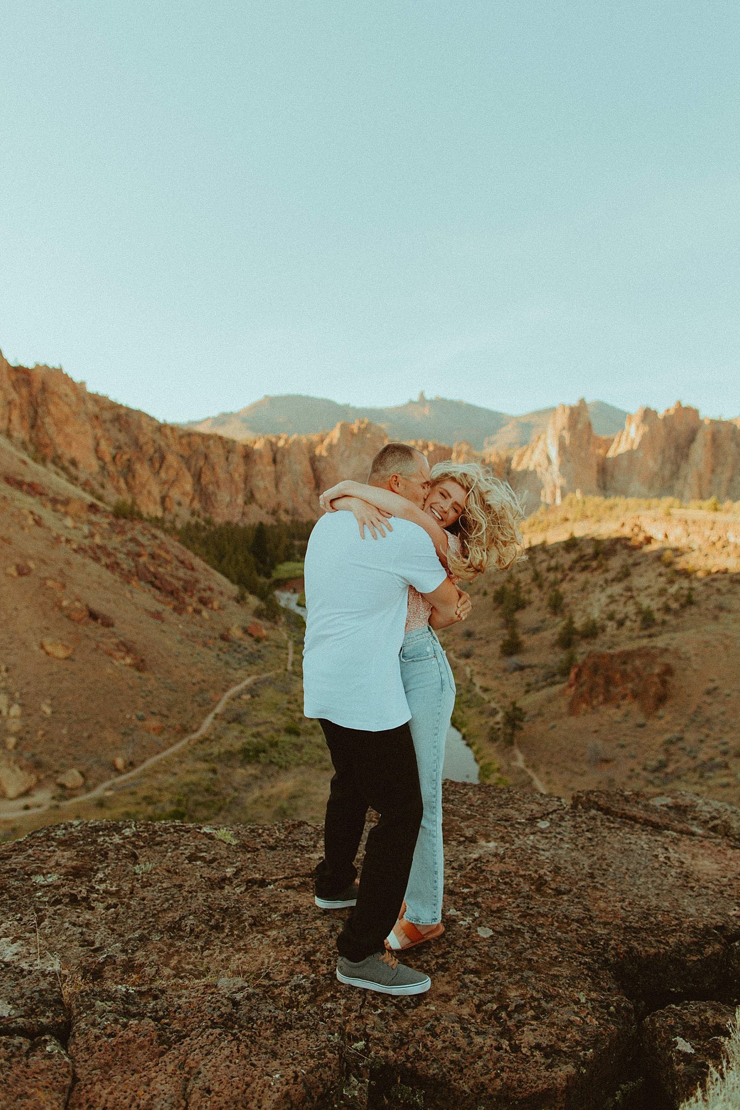 smith-rock-engagement-shoot_0885.jpg