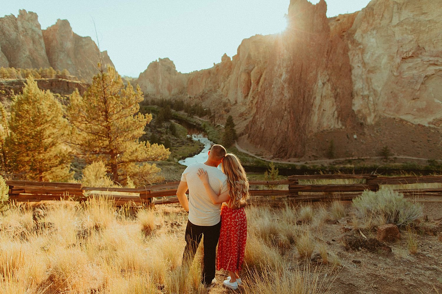 smith-rock-engagement-shoot_0921.jpg