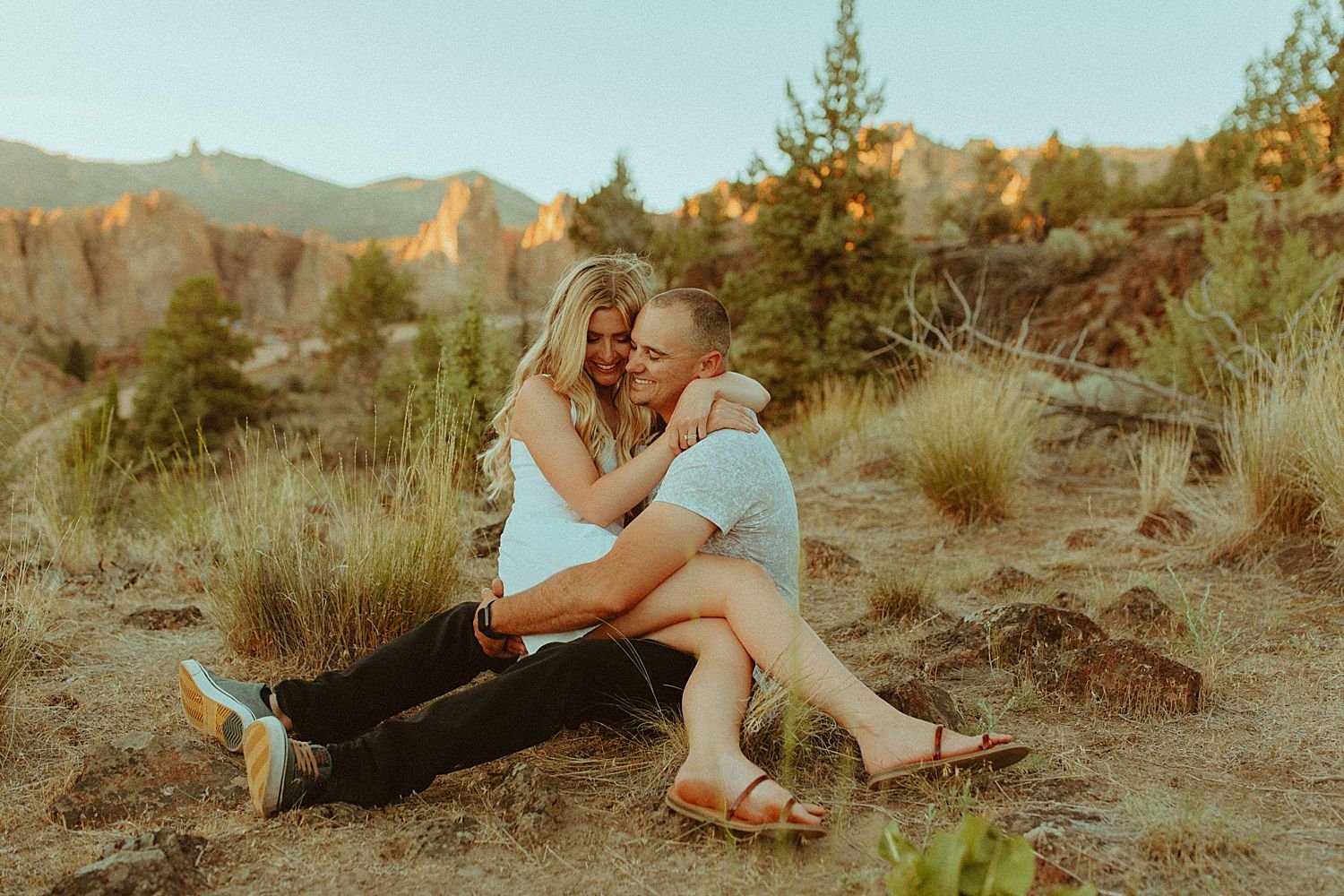 smith-rock-engagement-shoot_0940.jpg