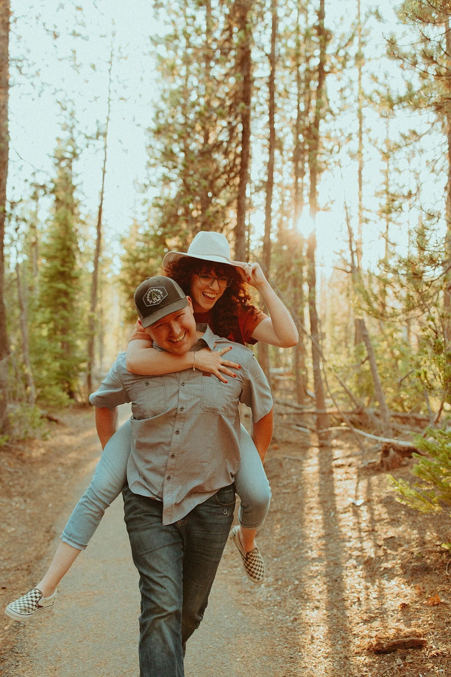 sparks-lake-bend-couples-shoot_0970.jpg