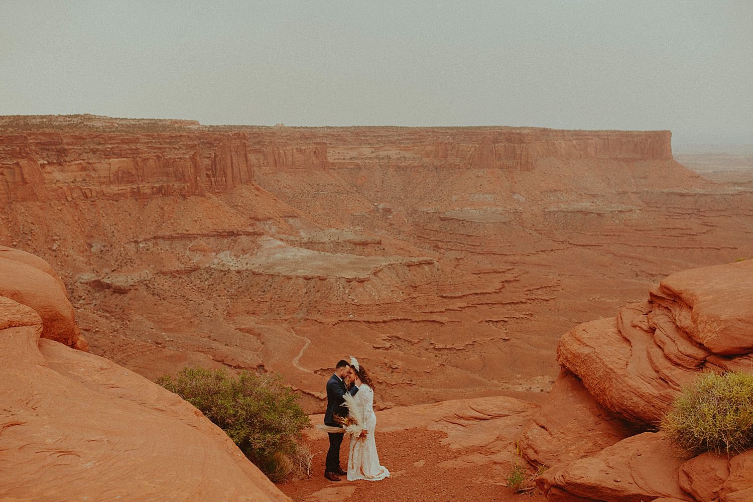 canyonlands-moab-utah-elopement_0310.jpg