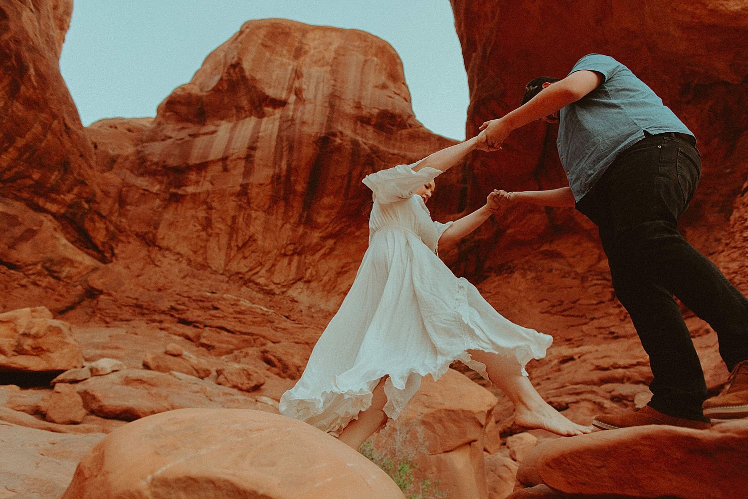 arches-national-park-engagement-session_0188.jpg