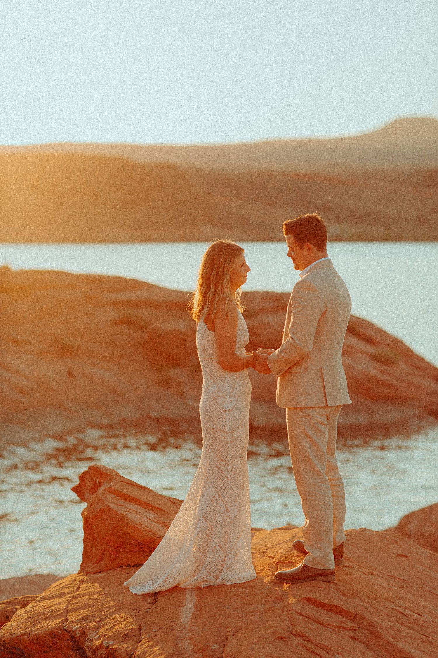 sand-hollow-utah-elopement_9772.jpg