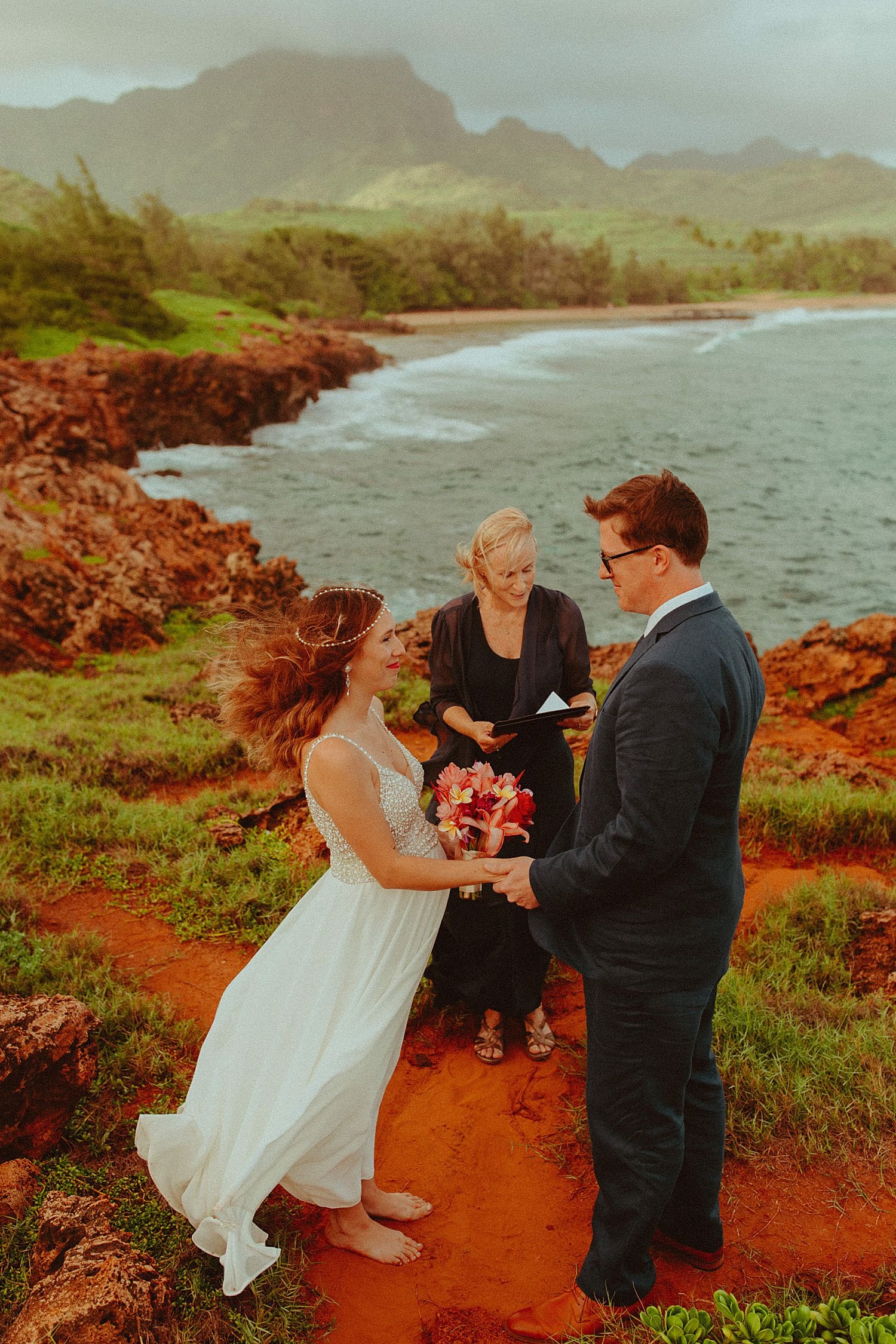 kauai-beach-elopement-photographer_8430.jpg