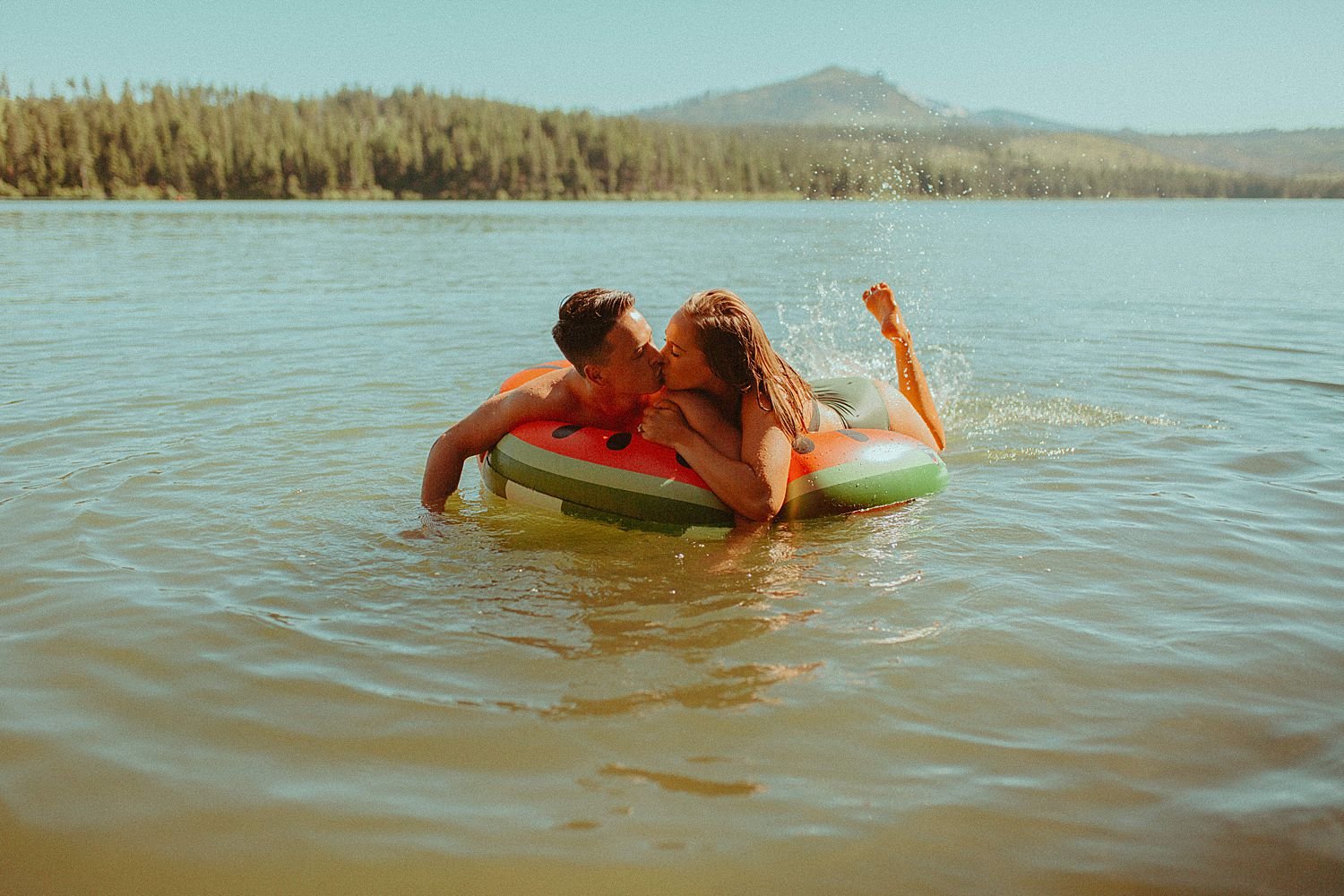 suttle-lake-swim-session-sisters-oregon_6762.jpg