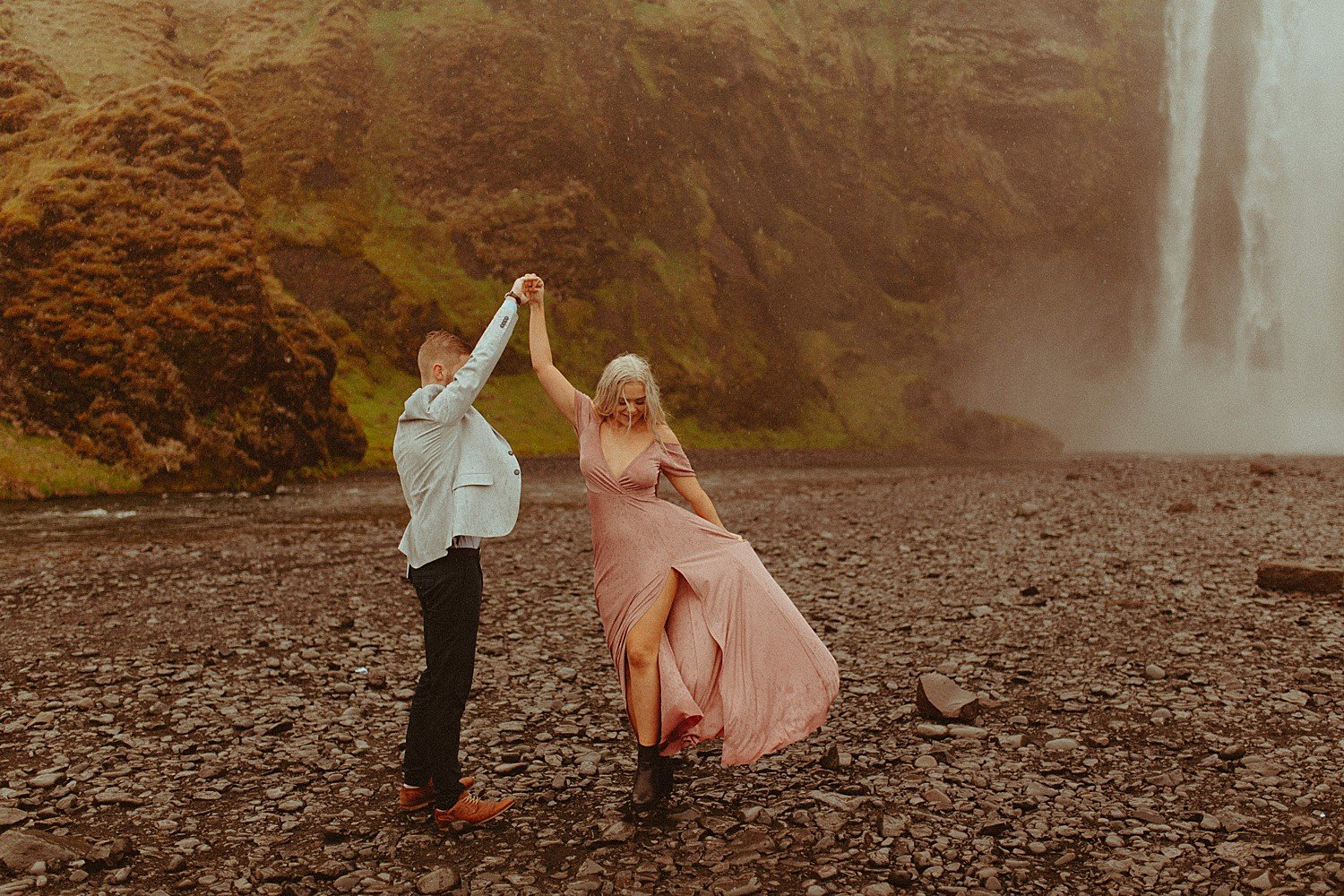 iceland-elopement-photographer_2027.jpg