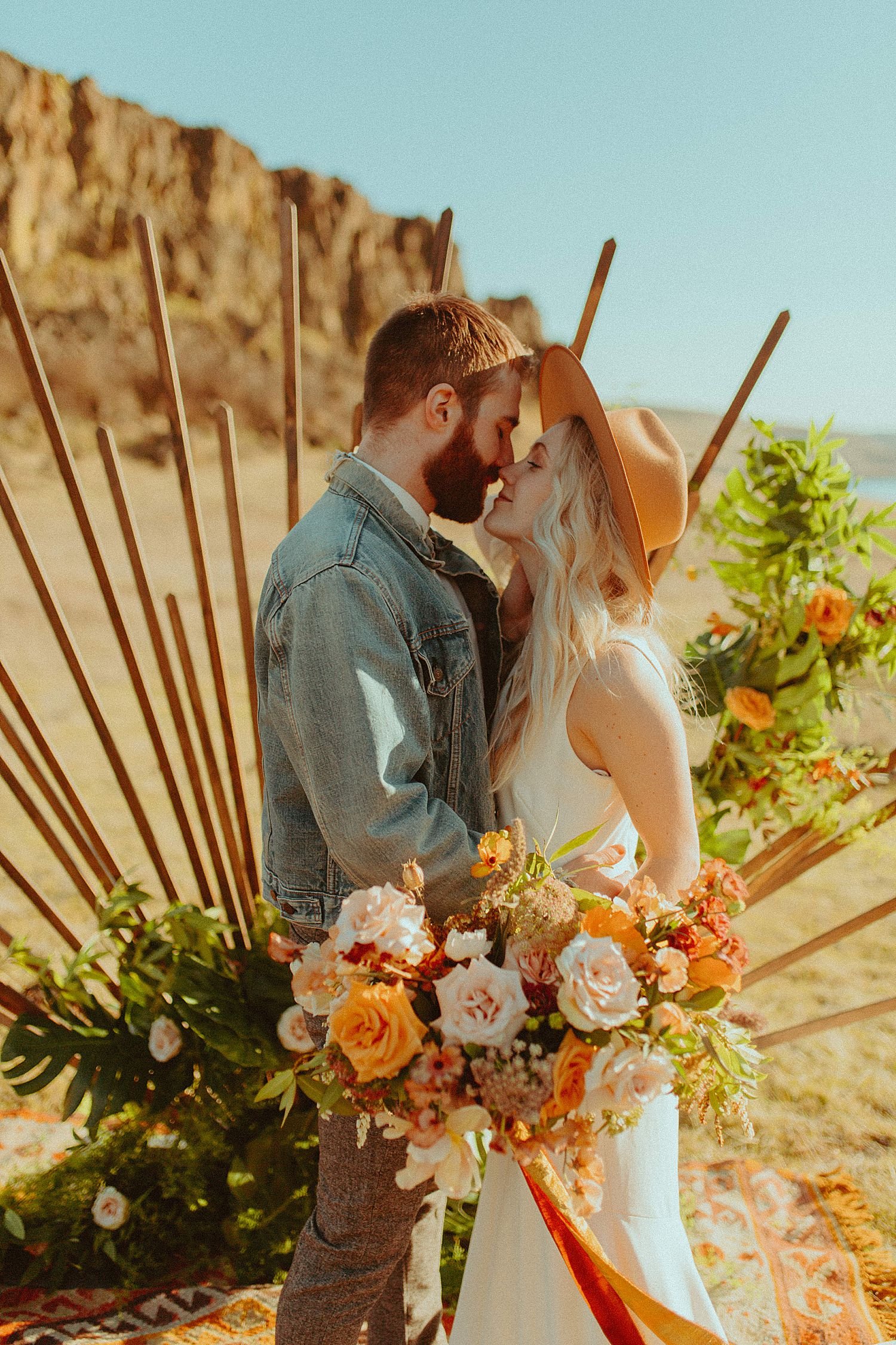 horsethief-butte-desert-elopement_6794.jpg