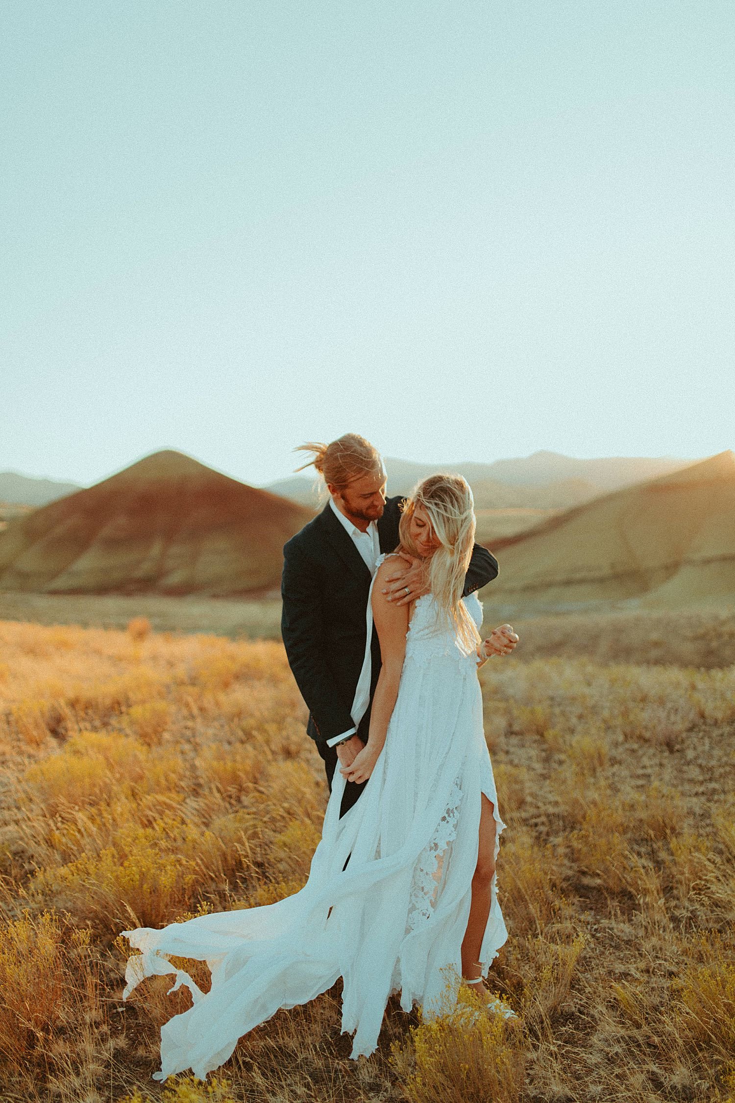 painted-hills-elopement_6839.jpg