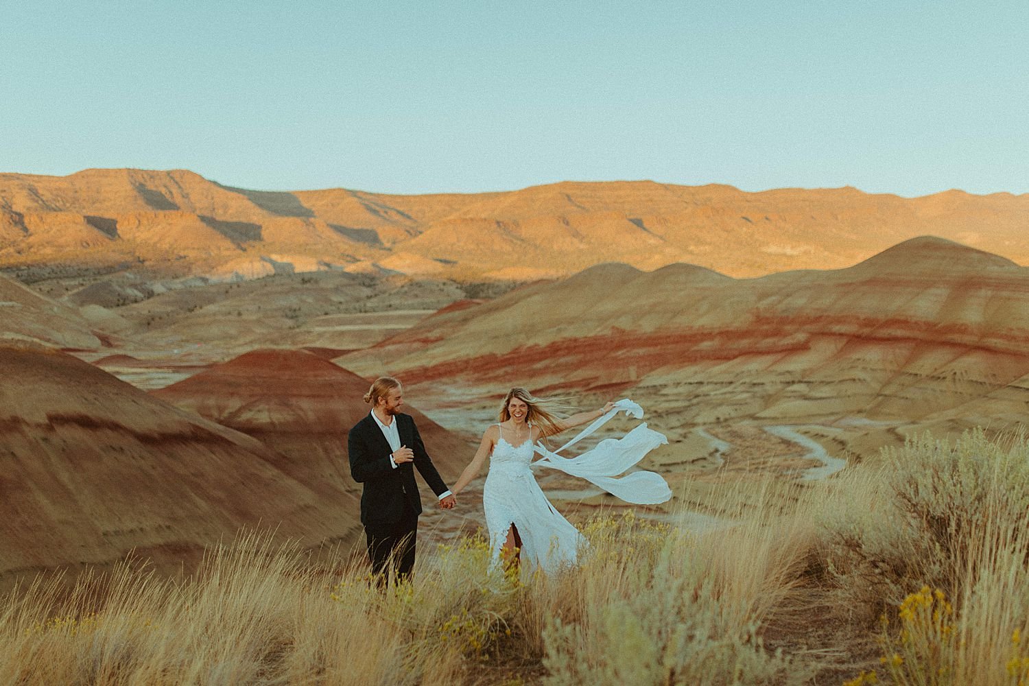 painted-hills-elopement_6848.jpg