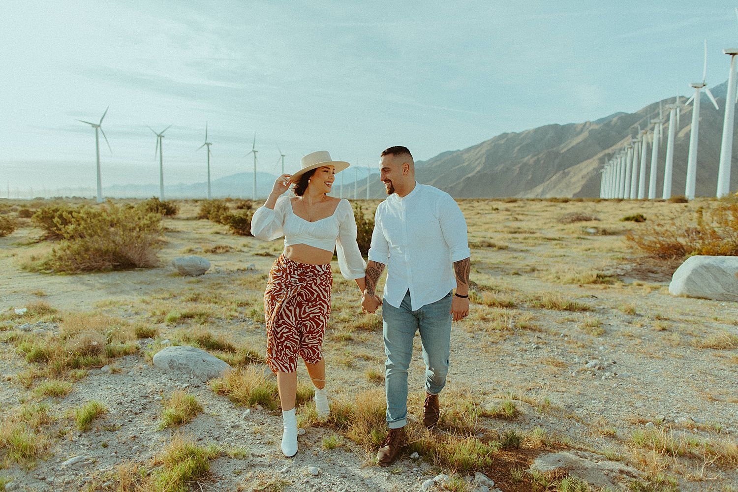 palm-springs-windmill-couples-photos_8147.jpg