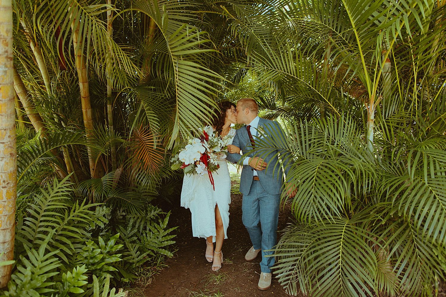 tropical-botanical-gardens-kauai-wedding_8292.jpg