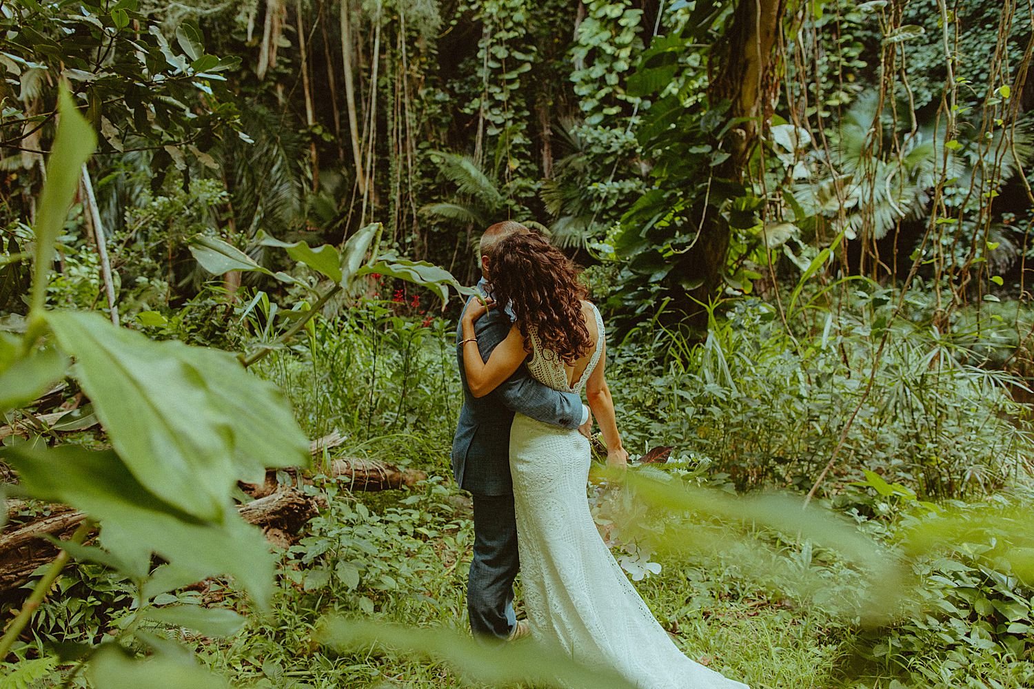 tropical-botanical-gardens-kauai-wedding_8299.jpg