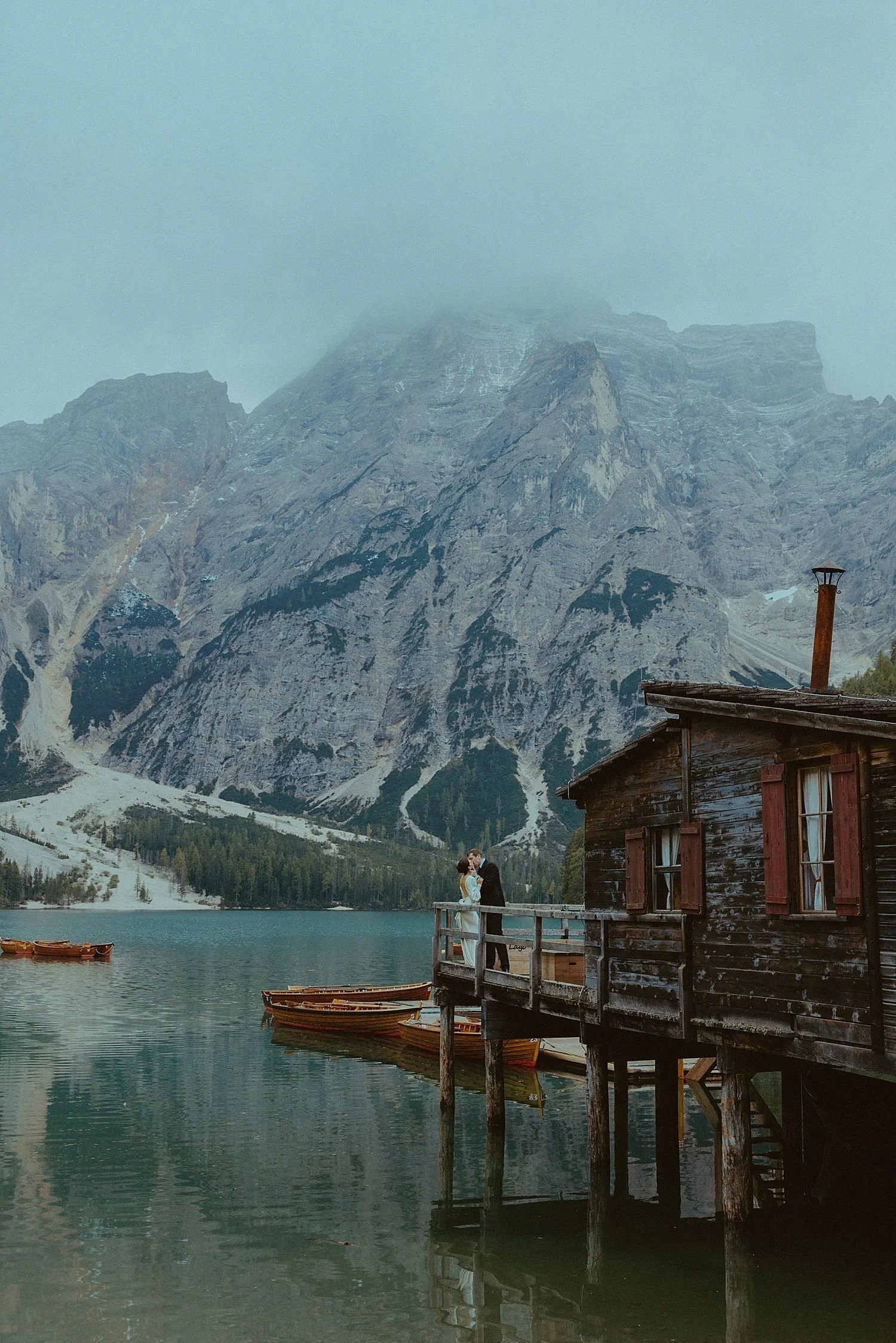 lago-di-braies-dolomites-elopement_0103.jpg