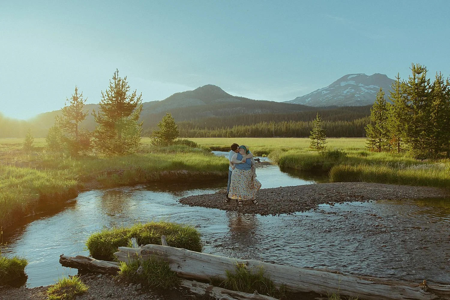soda-creek-camping-couples-photos_1258.jpg