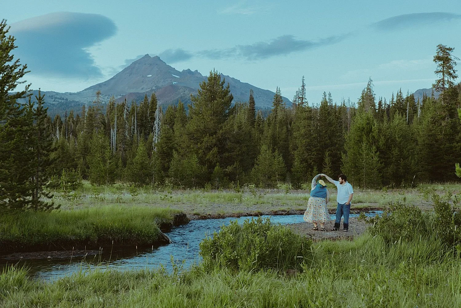 soda-creek-camping-couples-photos_1278.jpg