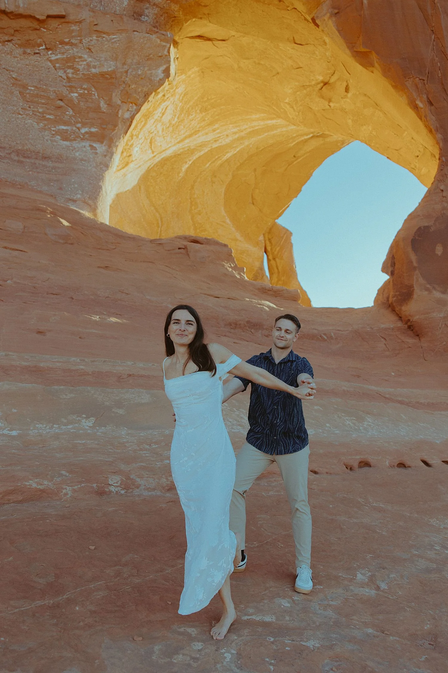 sunrise-arch-engagement-photos-moab-blm_1483.jpg