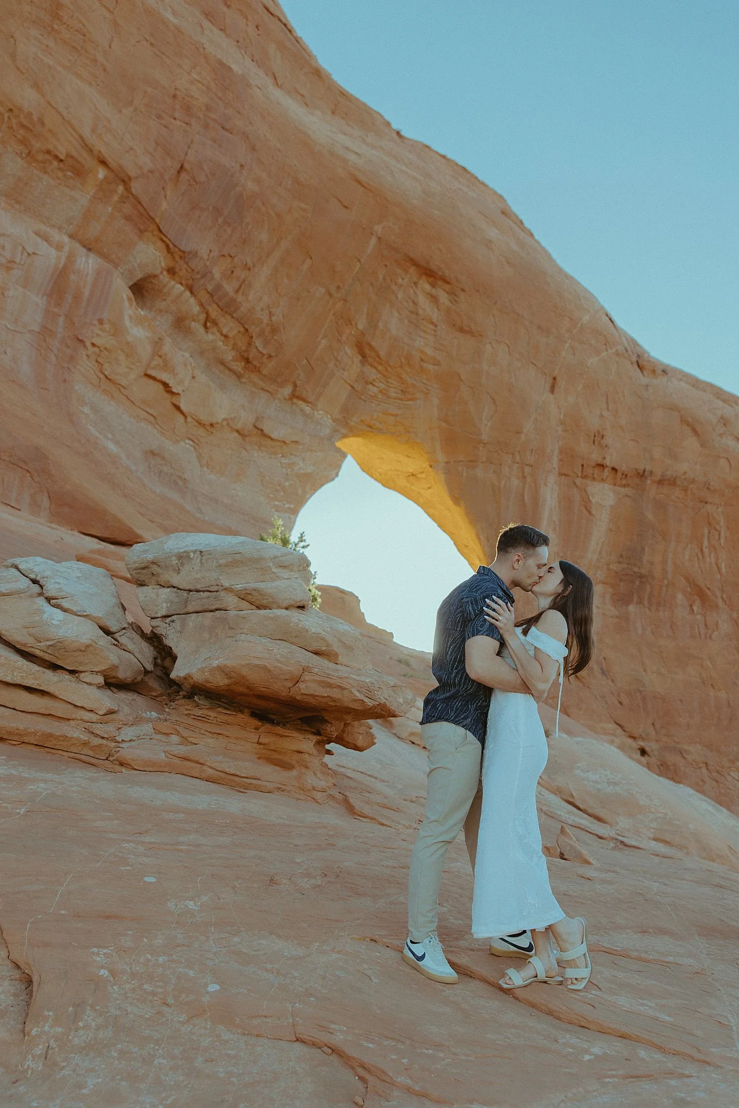 sunrise-arch-engagement-photos-moab-blm_1500.jpg