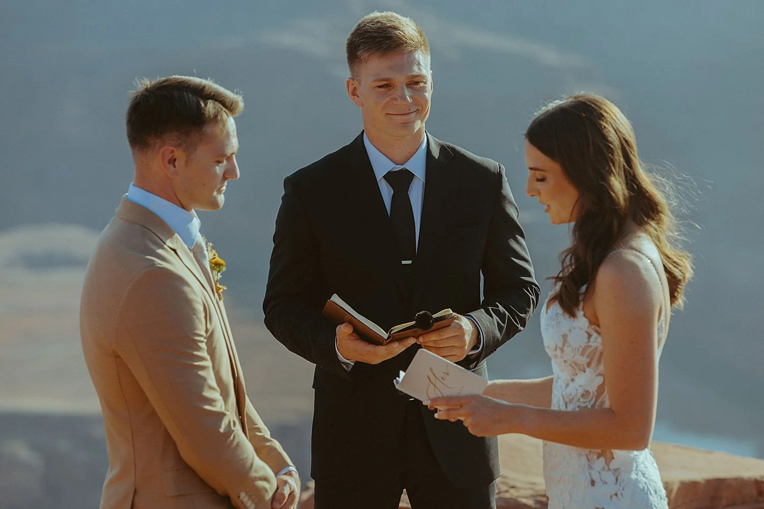 dead-horse-point-desert-micro-wedding_1535.jpg