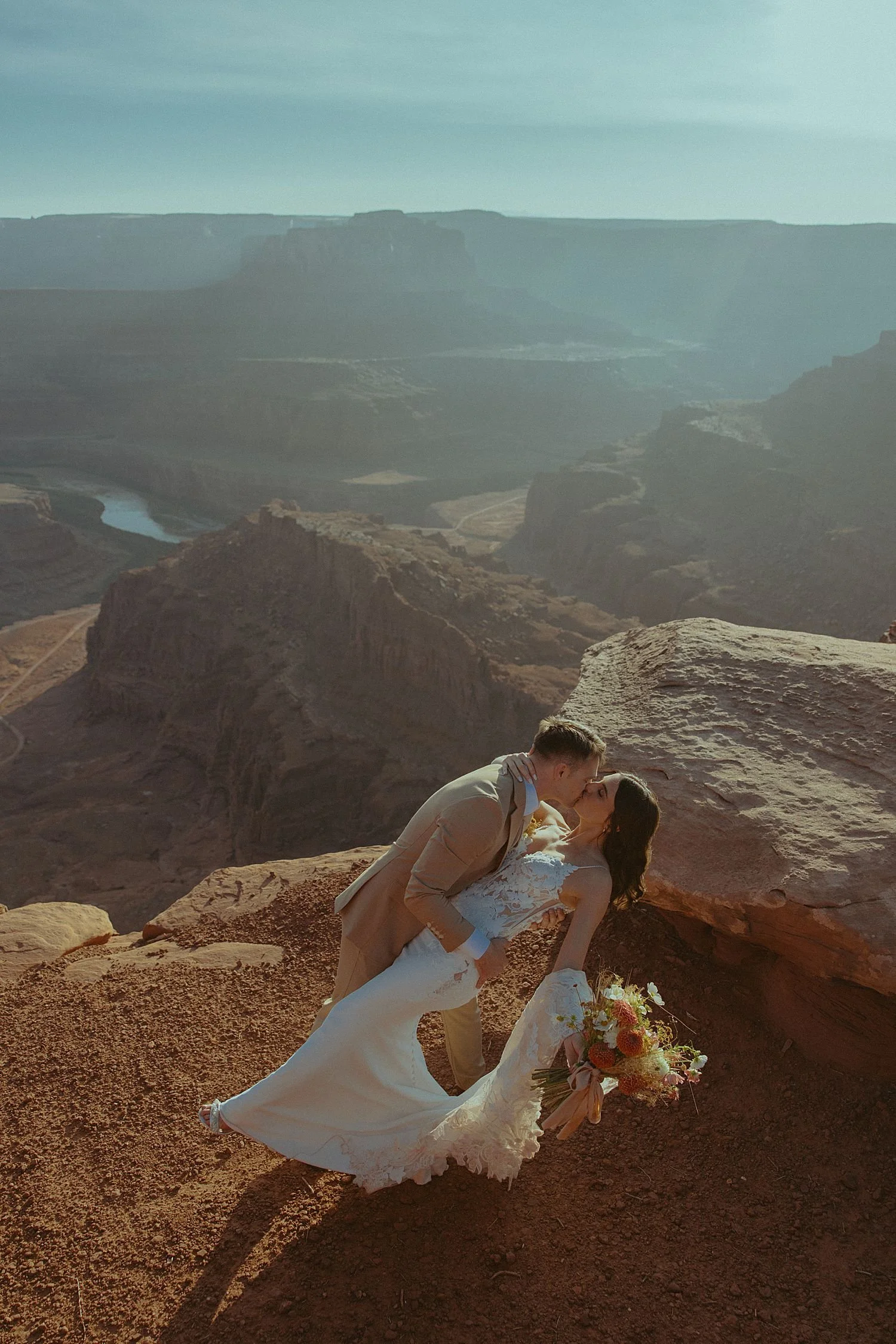 dead-horse-point-desert-micro-wedding_1545.jpg