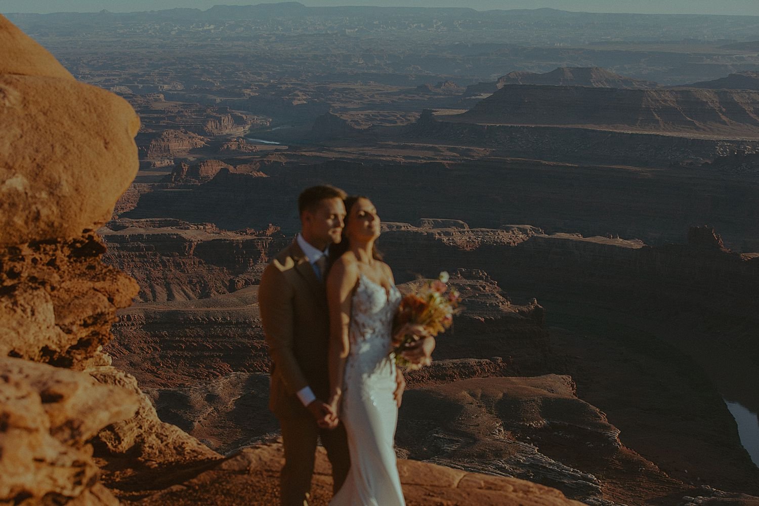 dead-horse-point-desert-micro-wedding_1548.jpg