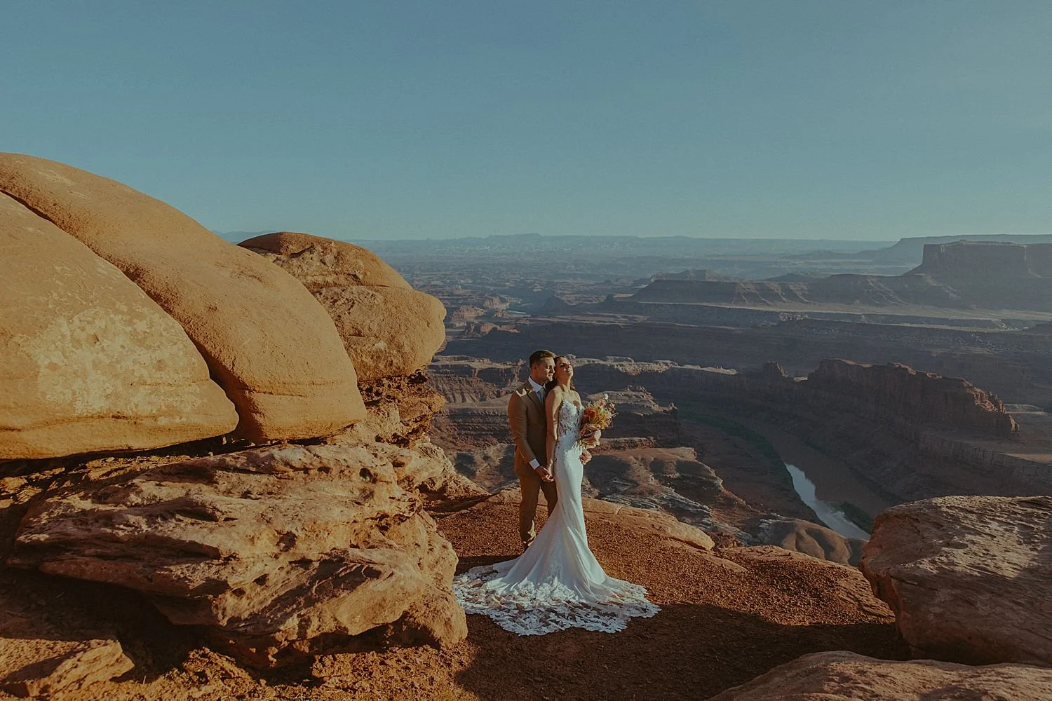 dead-horse-point-desert-micro-wedding_1550.jpg