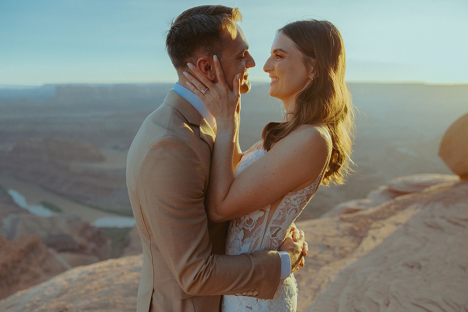 dead-horse-point-desert-micro-wedding_1569.jpg