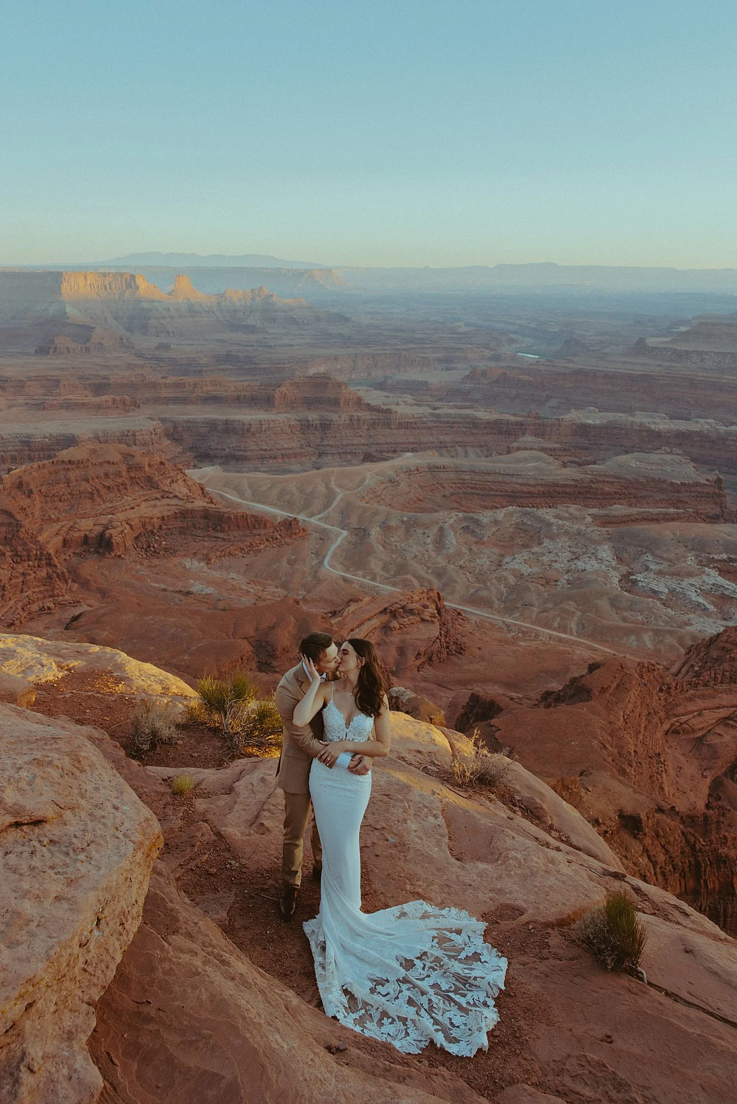 dead-horse-point-desert-micro-wedding_1574.jpg