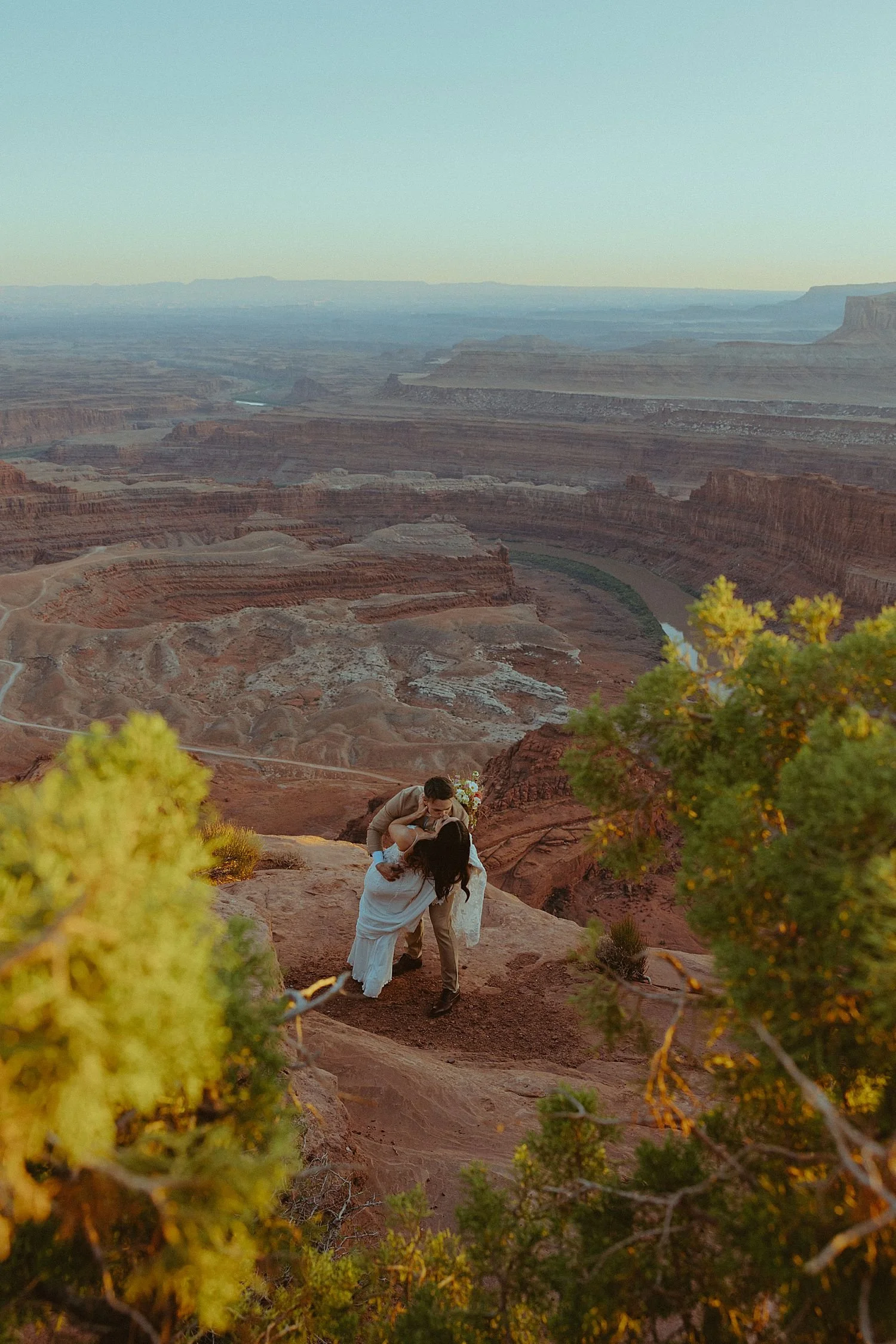 dead-horse-point-desert-micro-wedding_1578.jpg