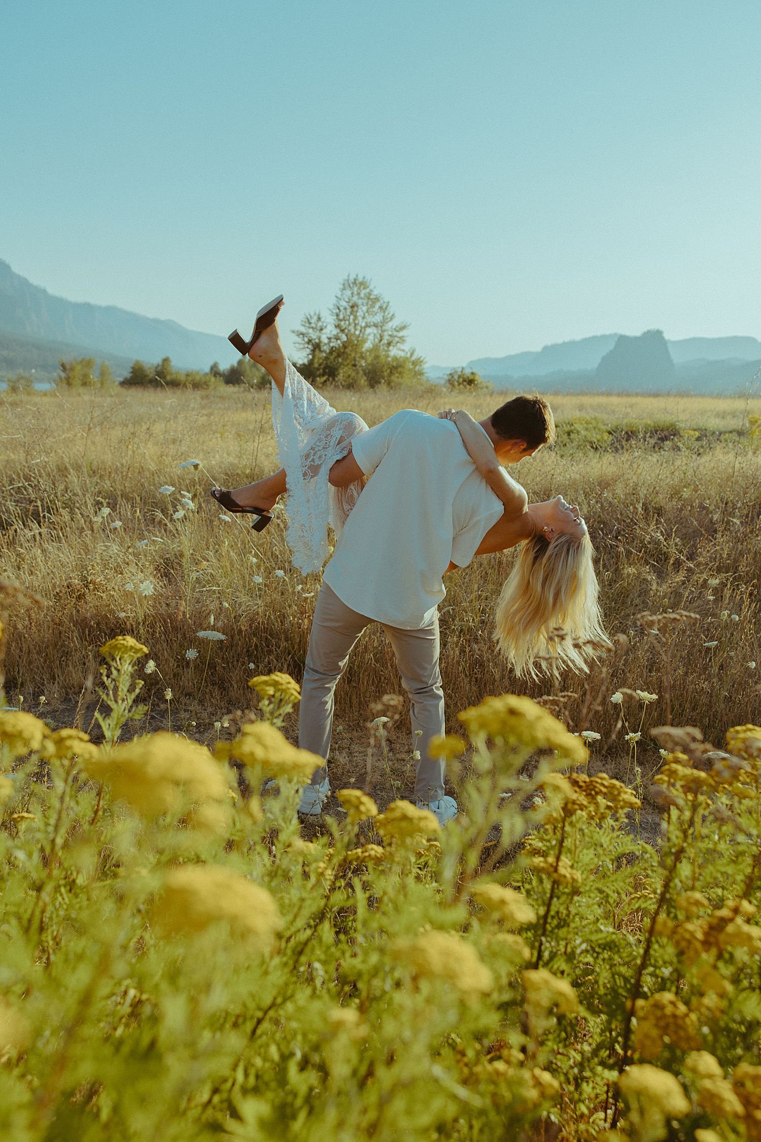north-bonneville-engagement-photos-hamilton-island_1607.jpg
