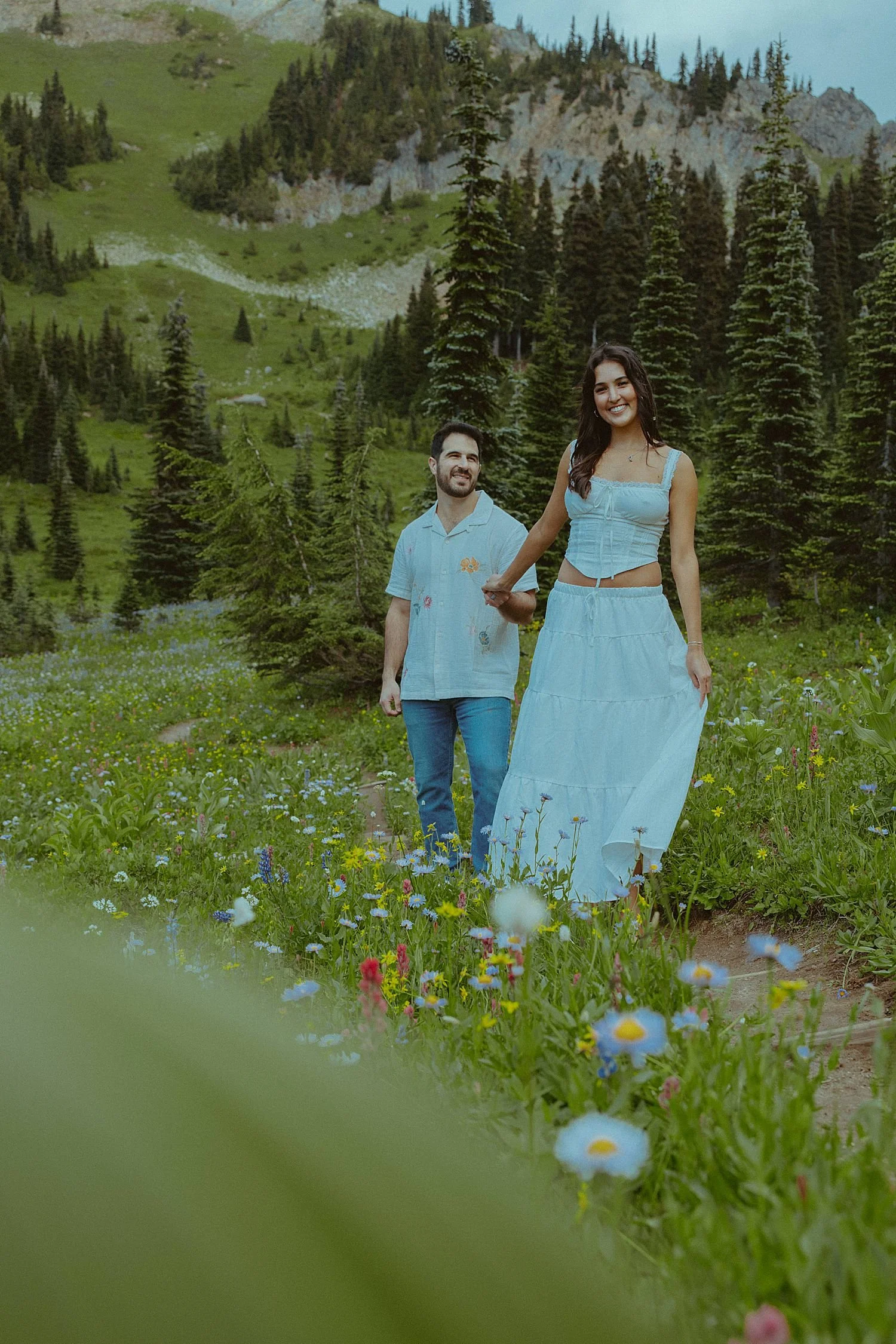 hiking-mount-rainier-wildflower-couples-photos_1655.jpg