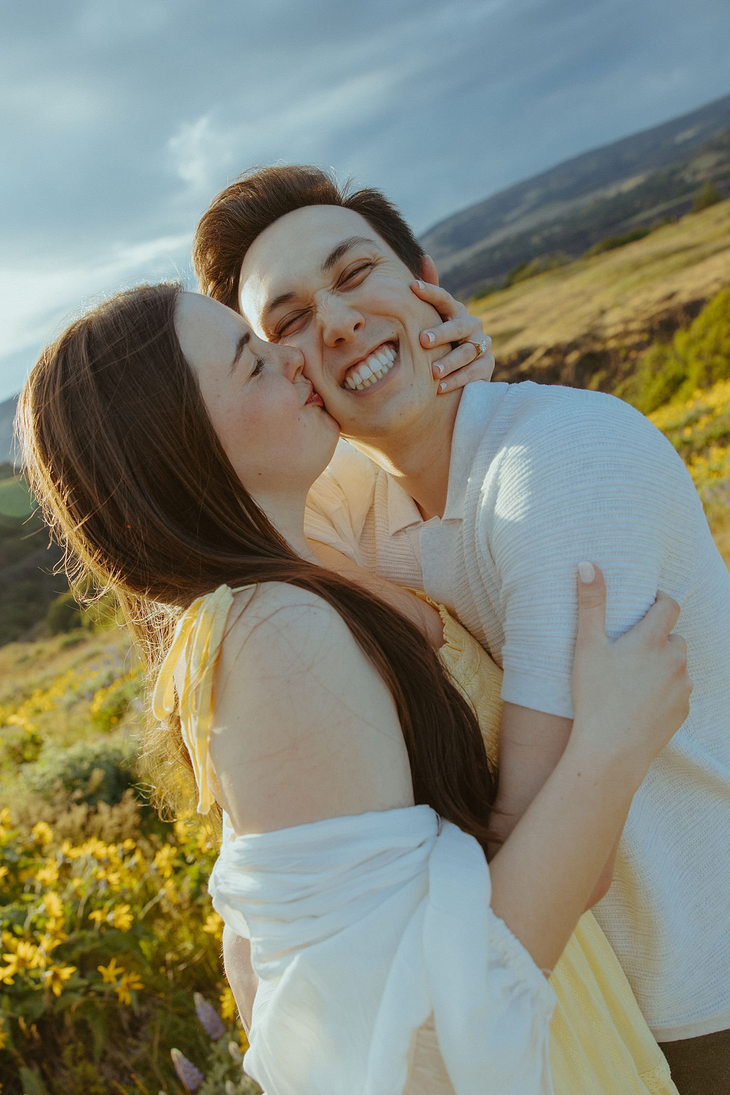 rowena-crest-wildflower-engagement-photos_1730.jpg