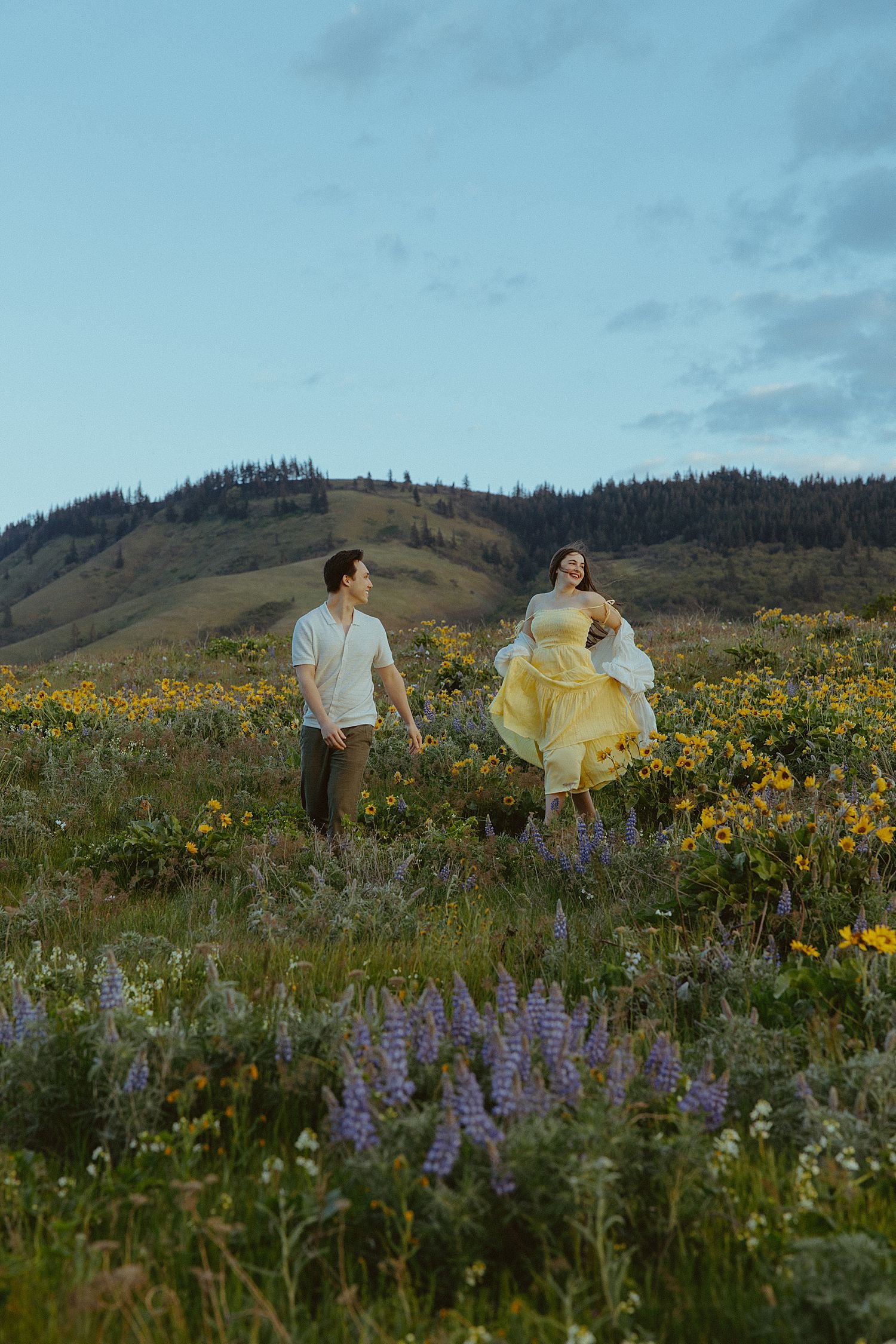 rowena-crest-wildflower-engagement-photos_1745.jpg