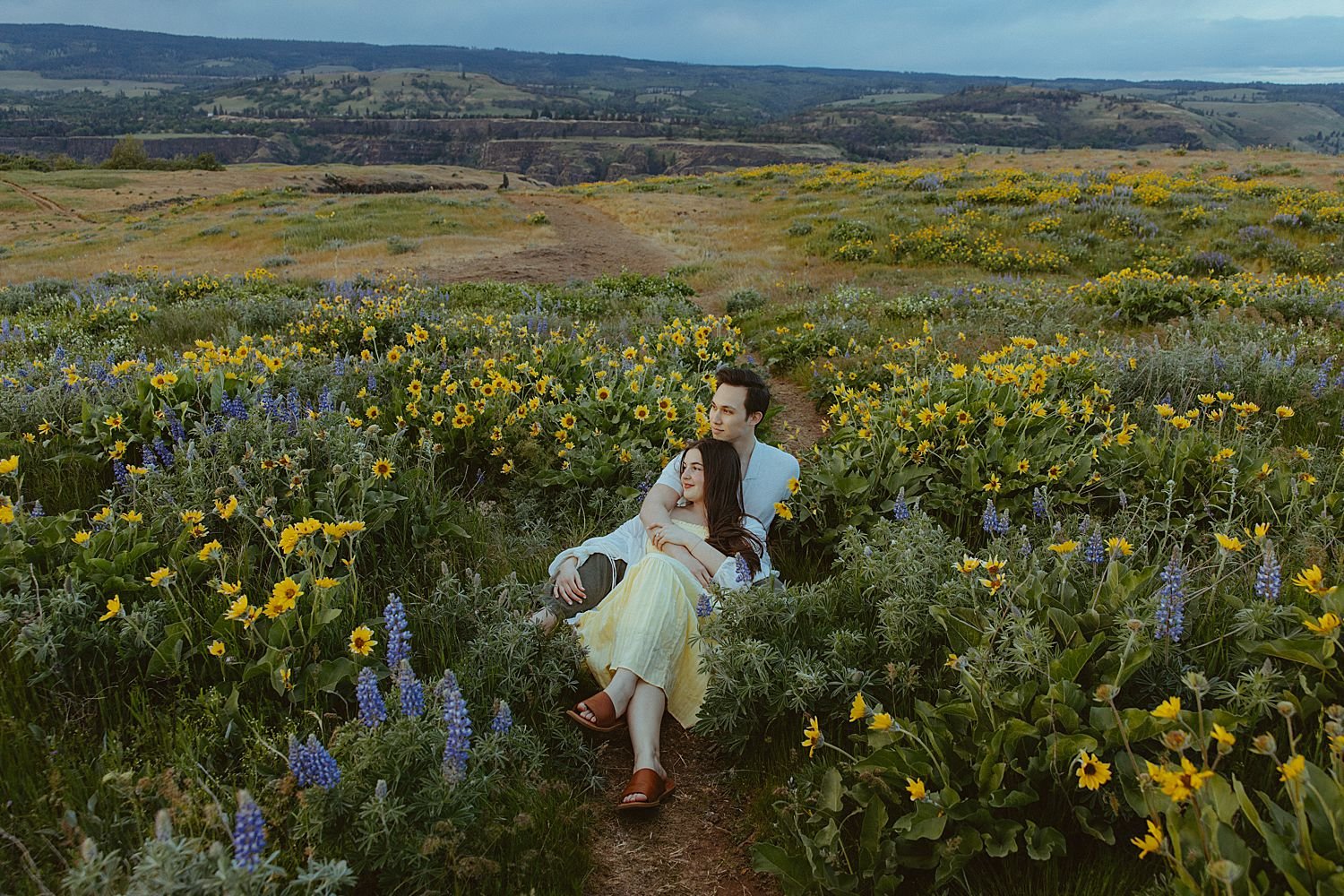 rowena-crest-wildflower-engagement-photos_1749.jpg