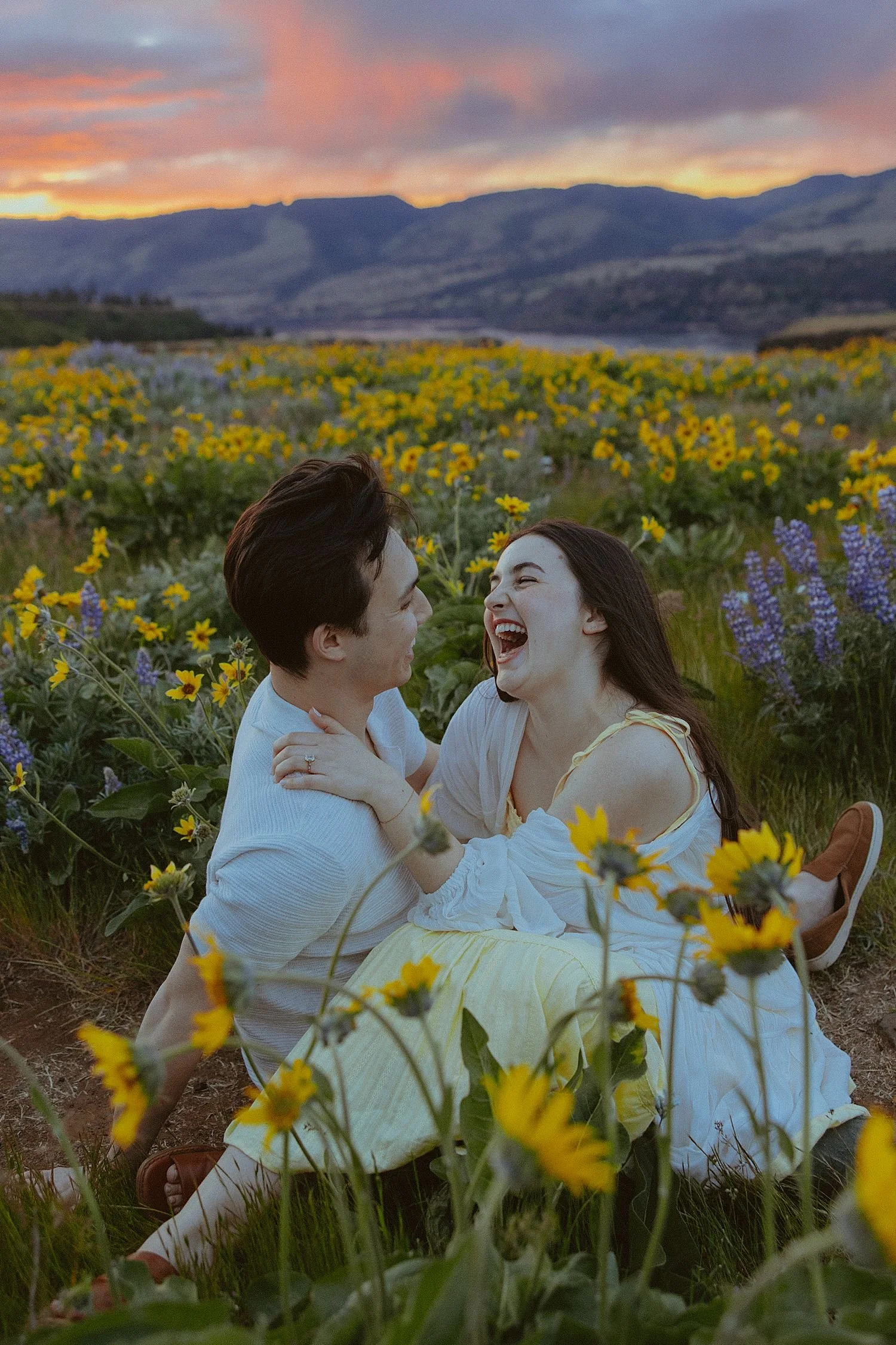 rowena-crest-wildflower-engagement-photos_1768.jpg