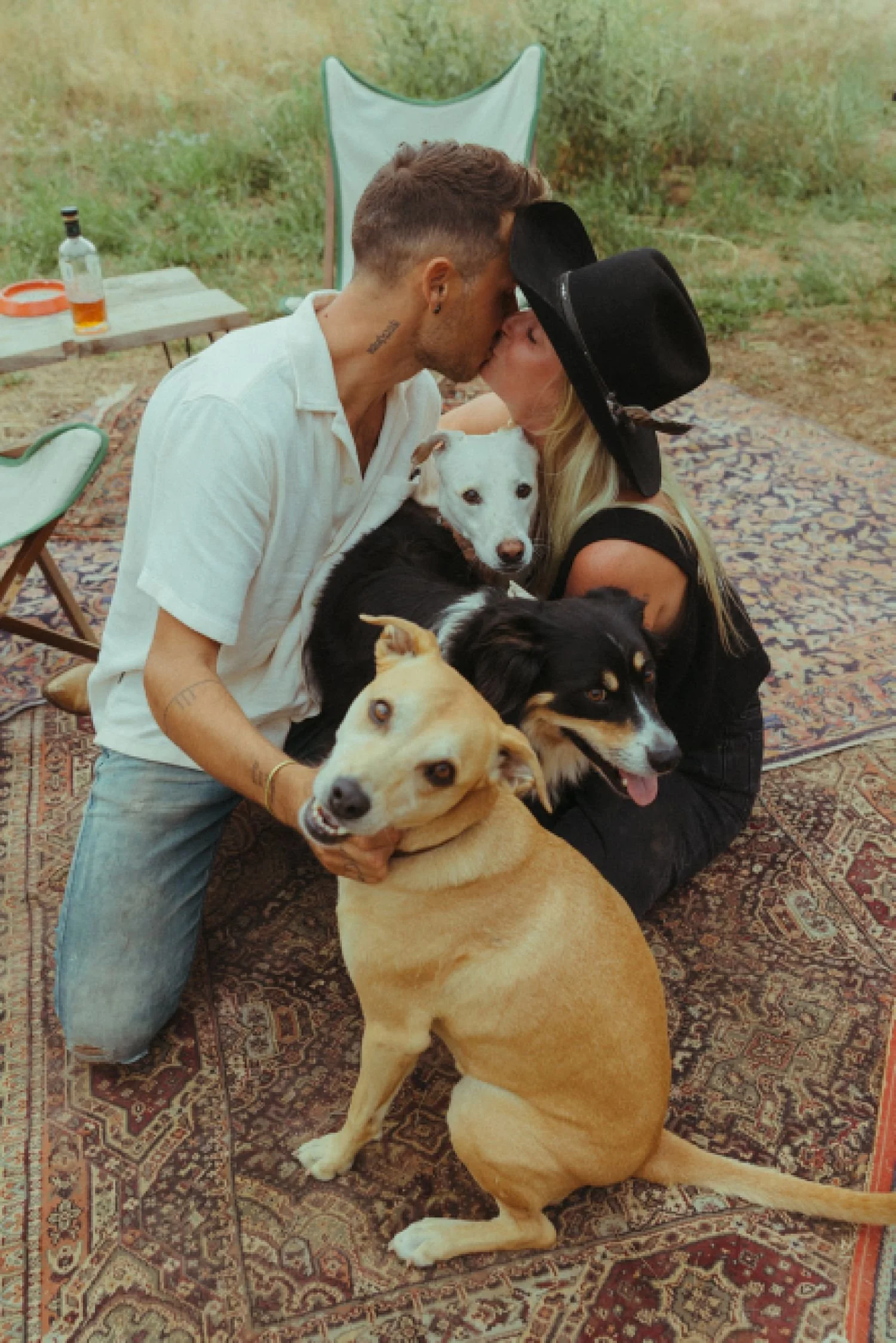 hood-river-nomad-camper-couples-photos_1857.jpg