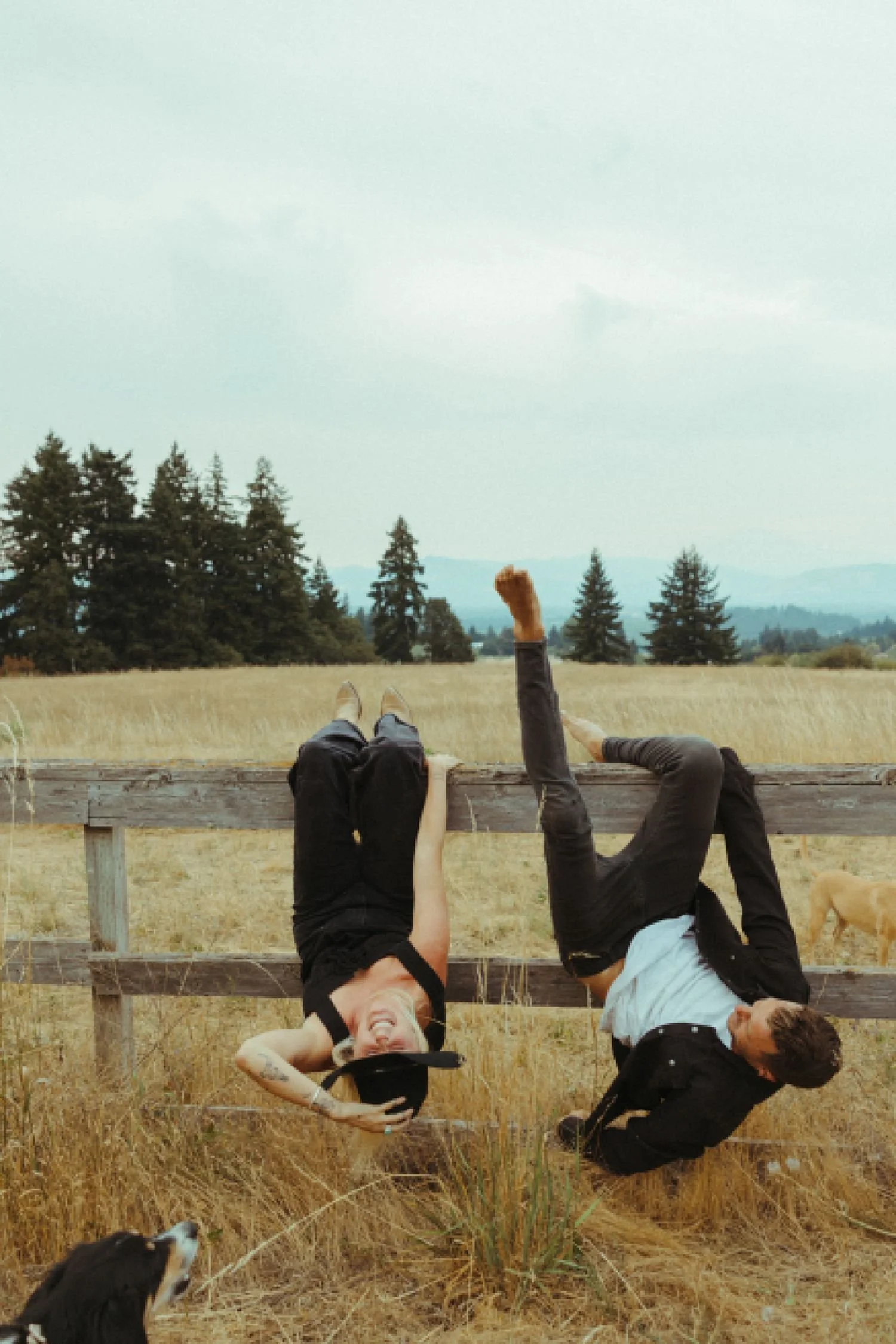 hood-river-nomad-camper-couples-photos_1861.jpg
