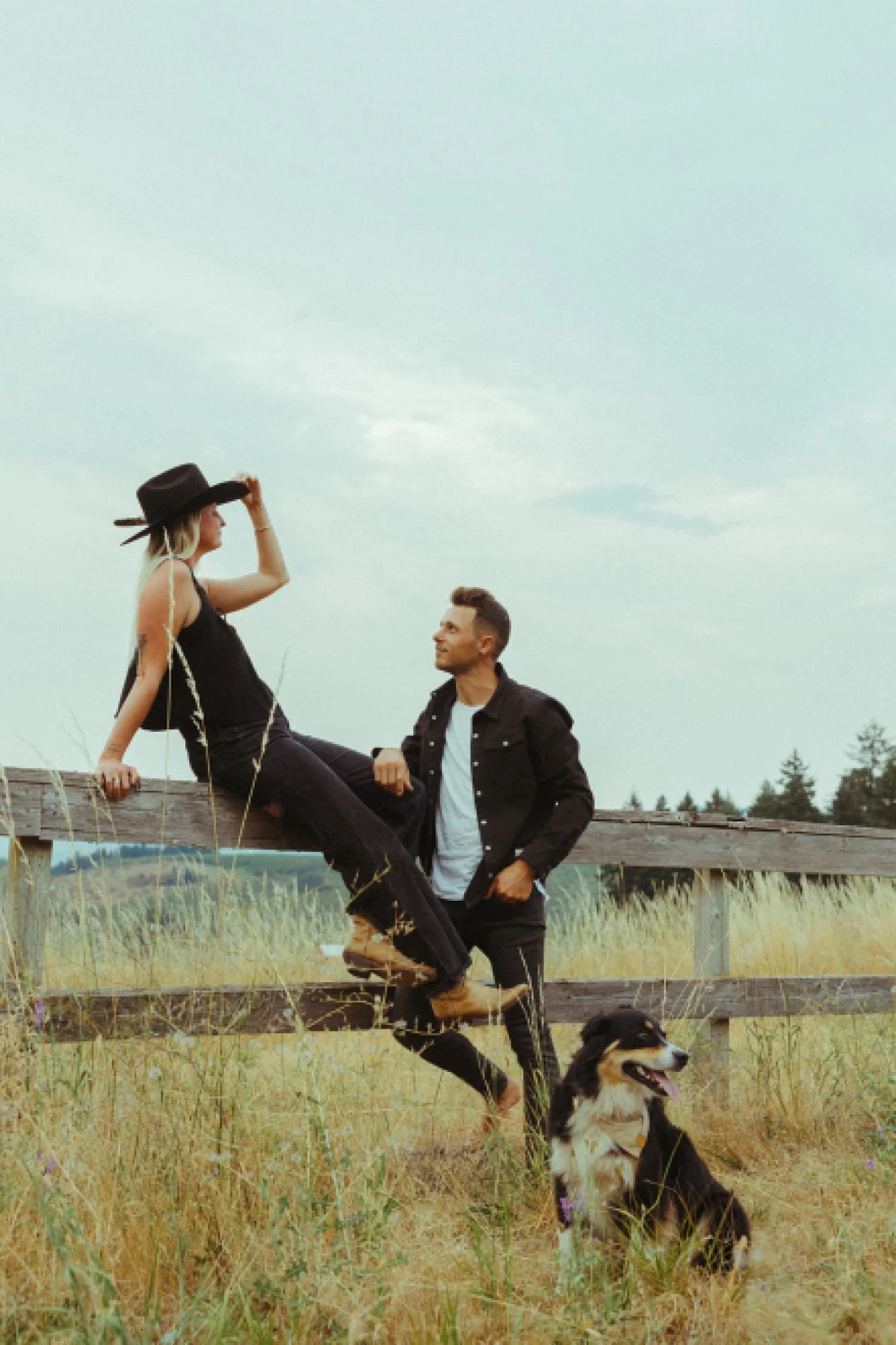 hood-river-nomad-camper-couples-photos_1866.jpg