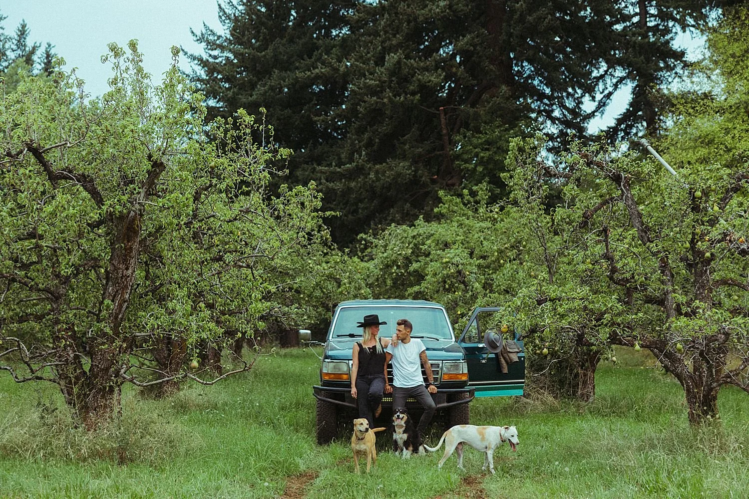 hood-river-nomad-camper-couples-photos_1900.jpg