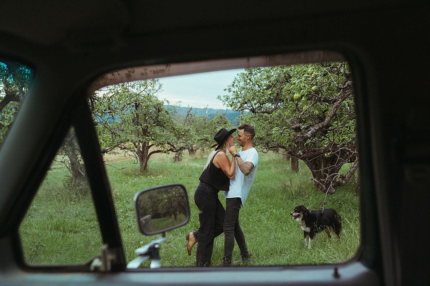 hood-river-nomad-camper-couples-photos_1905.jpg