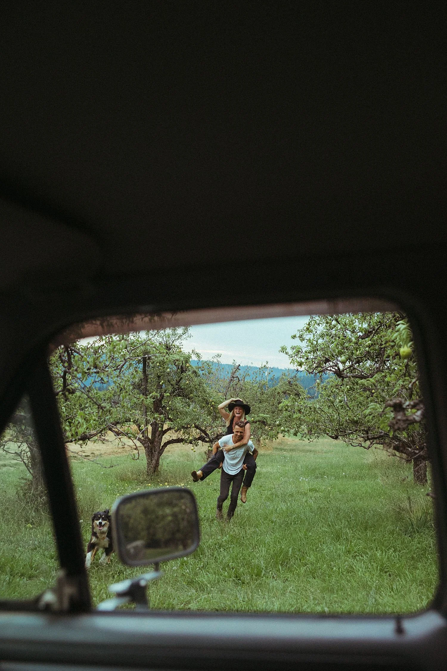 hood-river-nomad-camper-couples-photos_1909.jpg