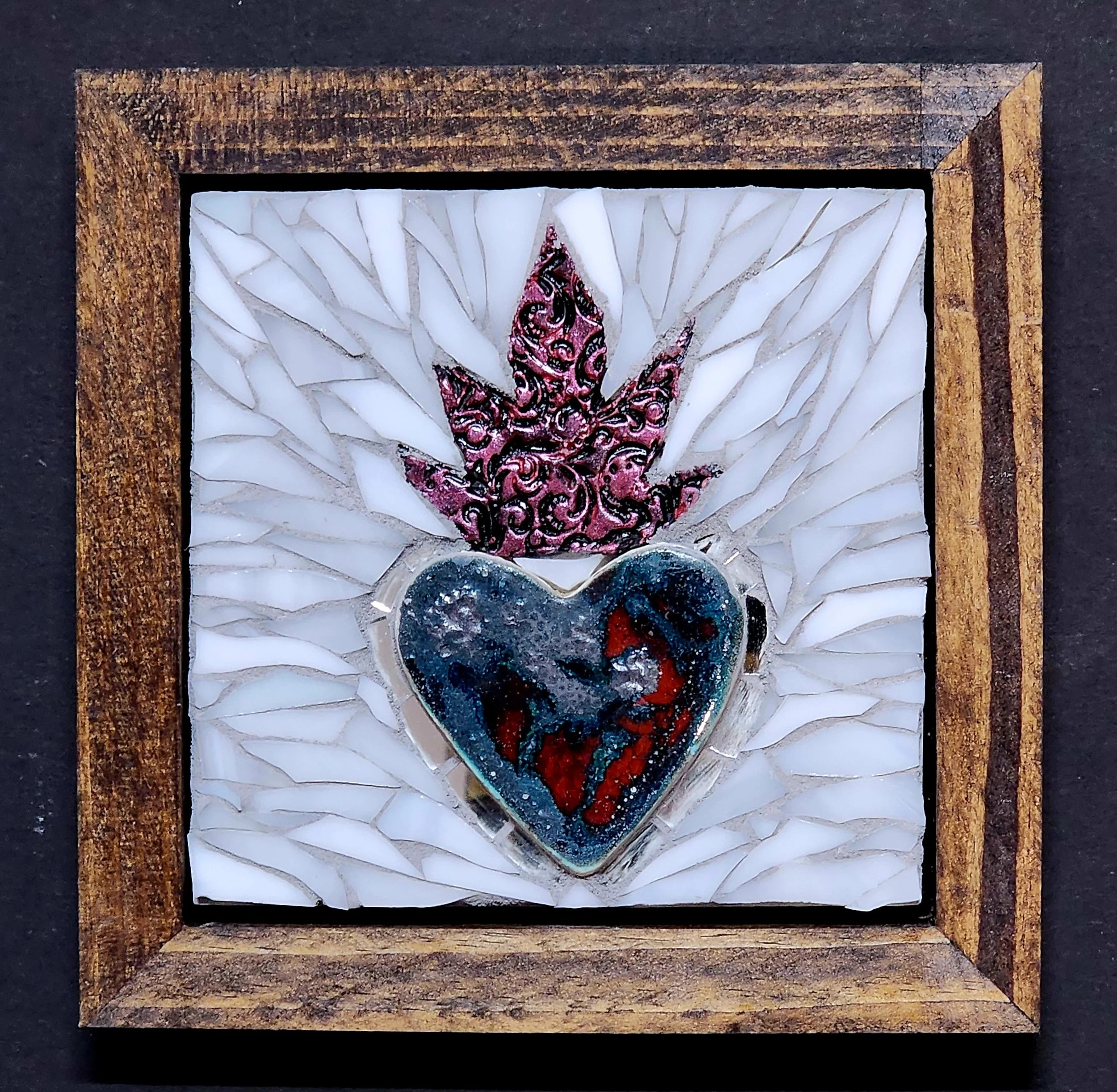 Mosaic Crowned heart.jpg