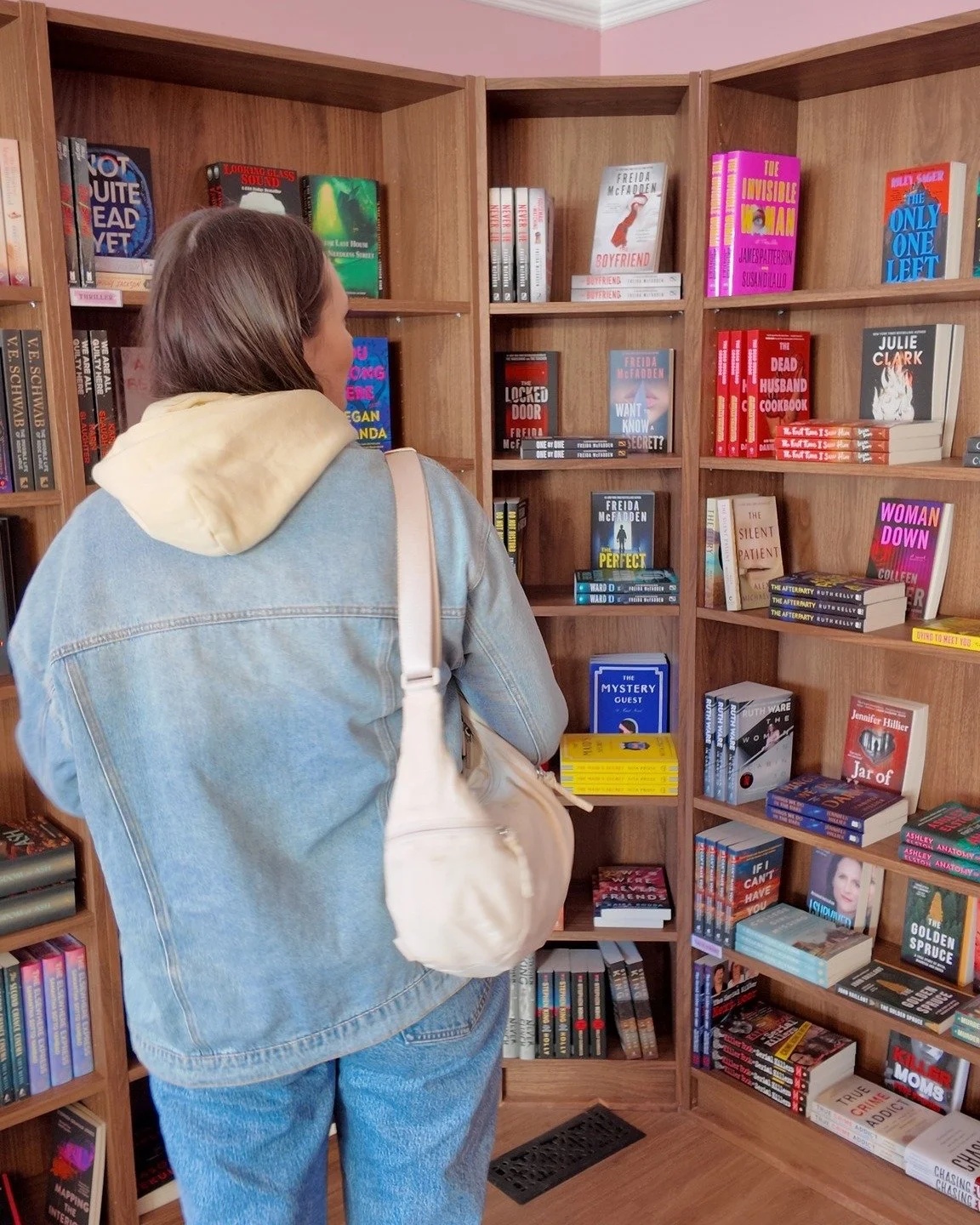 No plans for the long weekend?

Spend it exploring a few local favourites around here.

📚 Find your next great read at @bookpalacenb
⚡ Stop at @miramichifunfactory for some action-packed Lazer Xtreme
🍰 Treat yourself to something sweet at @cake_a_c